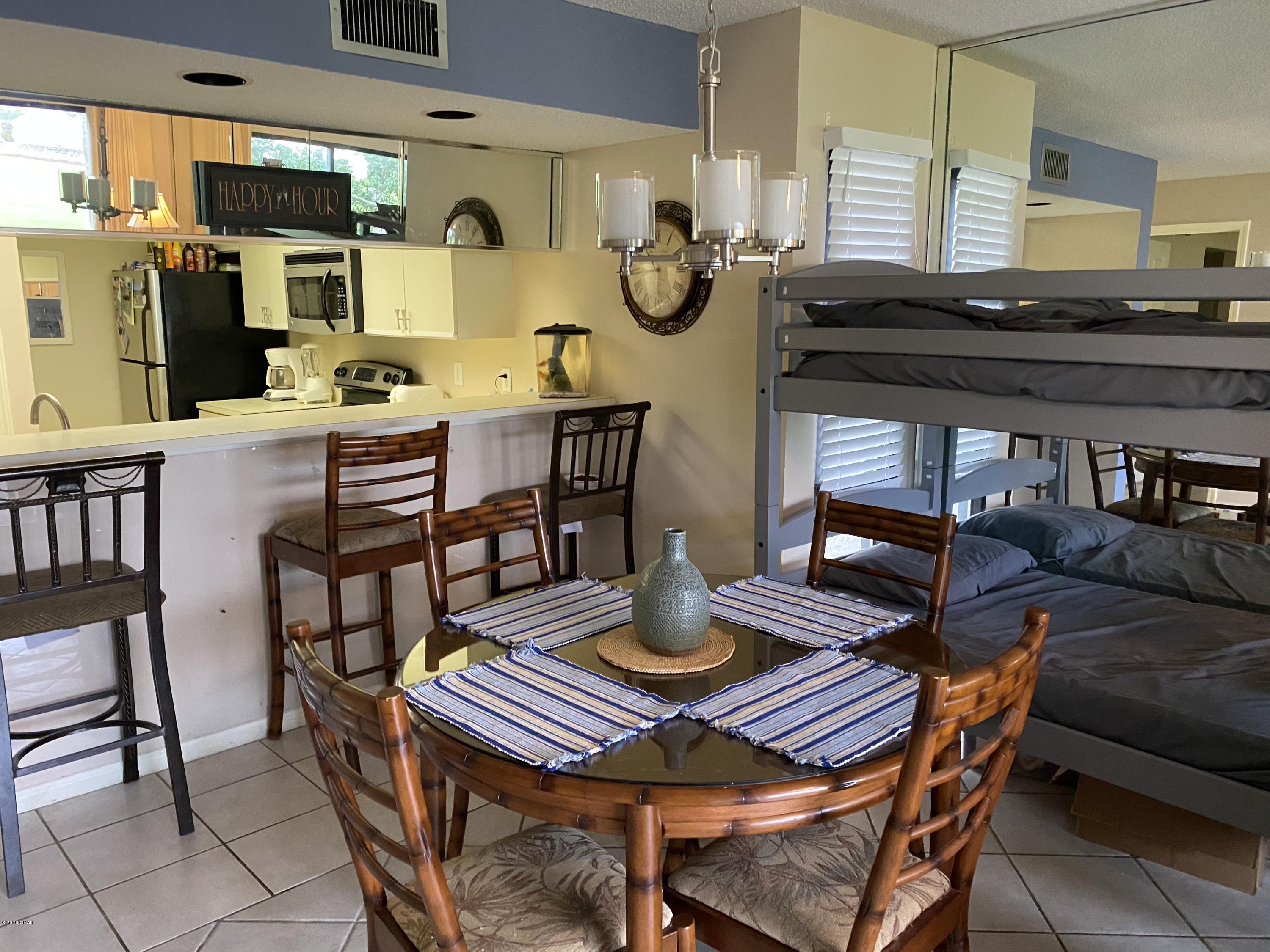 Edgewater Golf Villas V-B - Residential