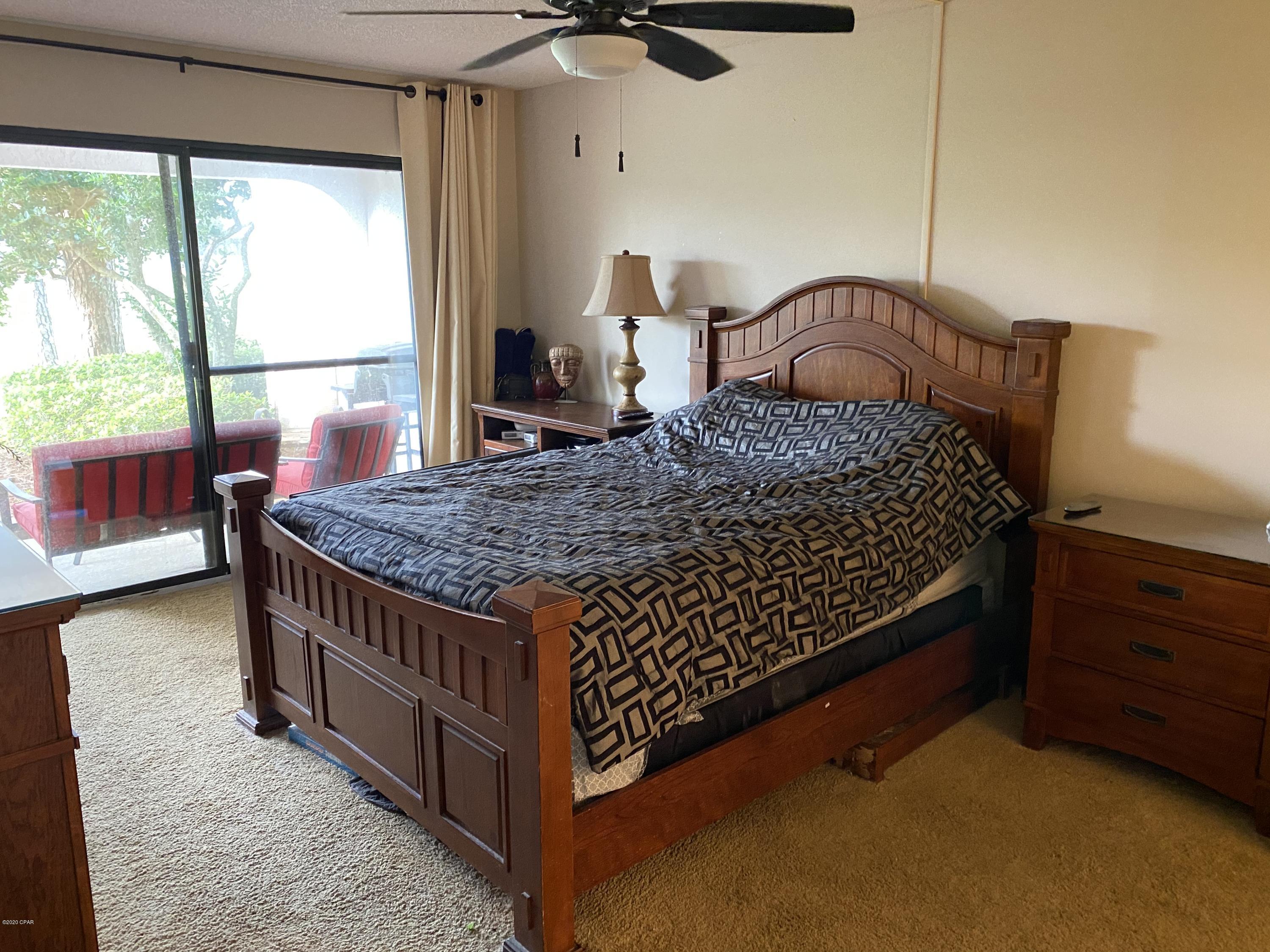 Edgewater Golf Villas V-B - Residential