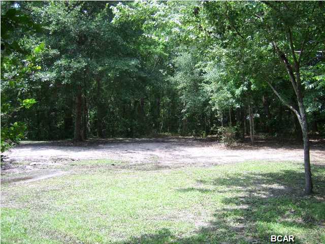 Bay Park Manor - Land