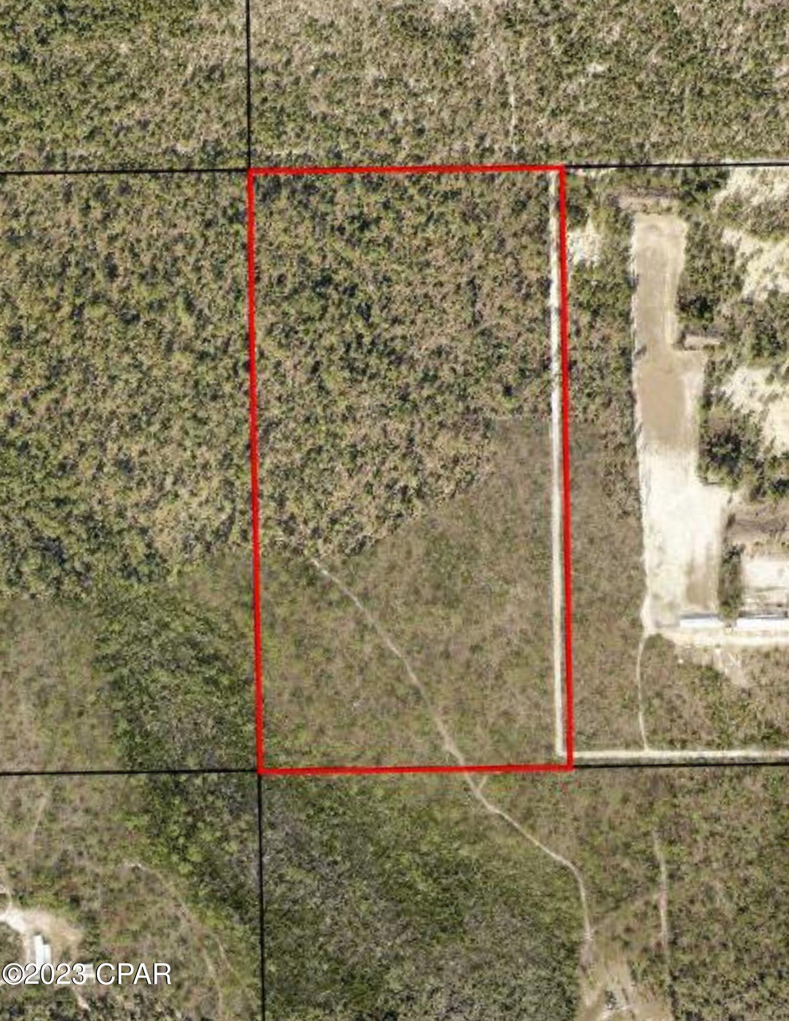 CURRENTLY UNDER CONTRACT, SELLER ACCEPTING BACKUP OFFERSDon't miss this beautiful 20 acre lot in Bay County, FL.  
Just a couple miles off HWY 20 and less than 30 minutes from I-10.  Quick access to Panama City, Panama City Beach, Marianna, and Dothan.
This property is zoned AG-1 General Agriculture allowing one dwelling per 10 acre parcel. Lot Lines are approximate and will need a survey to verify. Please contact your favorite real estate agent for directions before viewing the property.