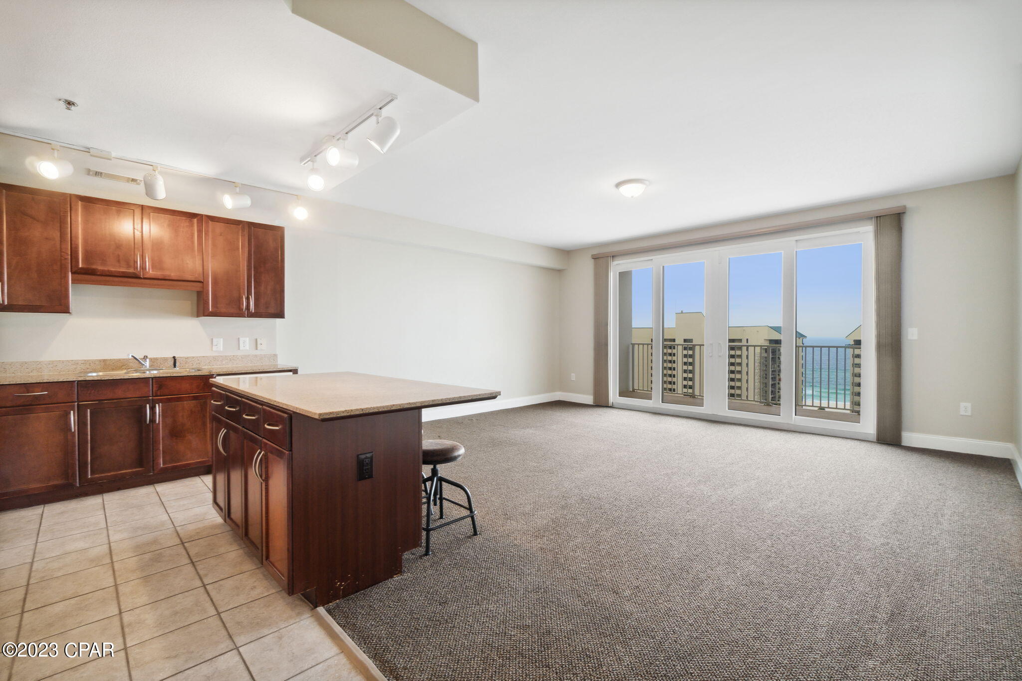 Laketown Wharf - Residential