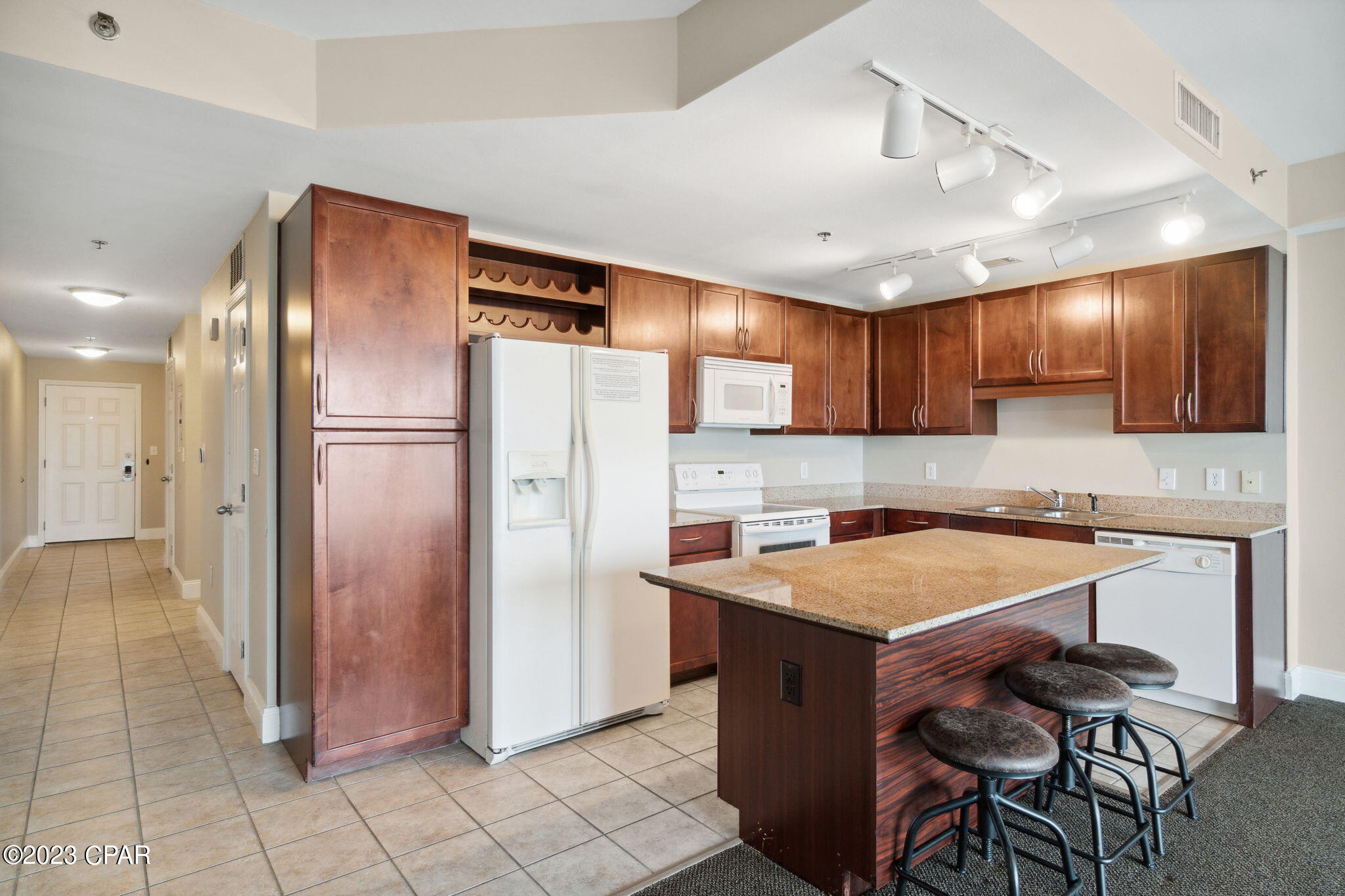 Laketown Wharf - Residential