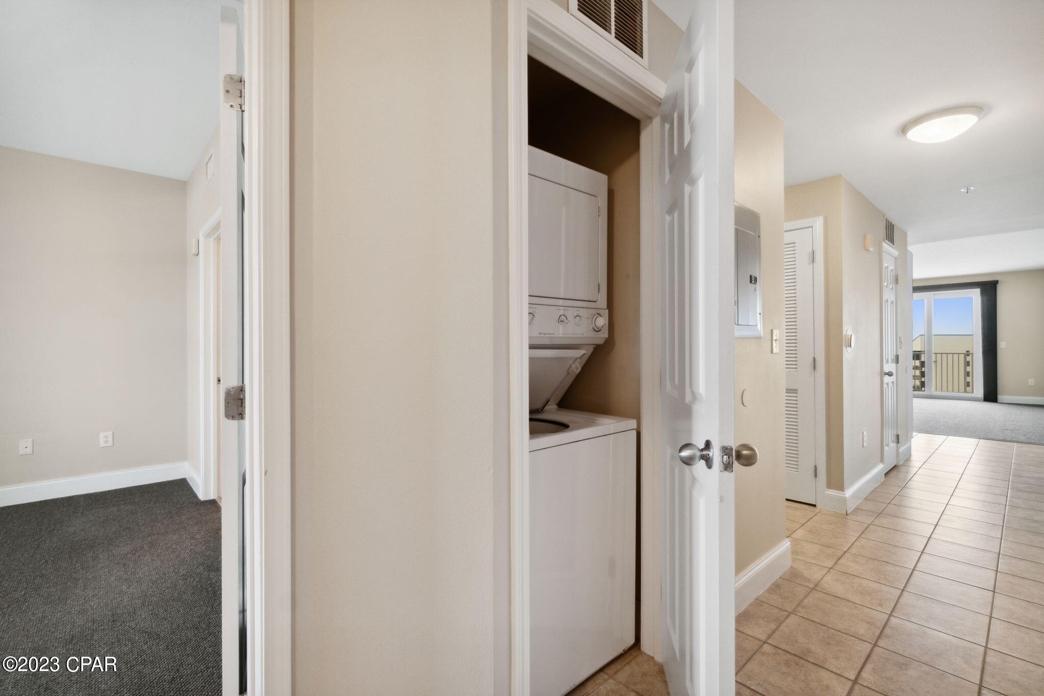 Laketown Wharf - Residential
