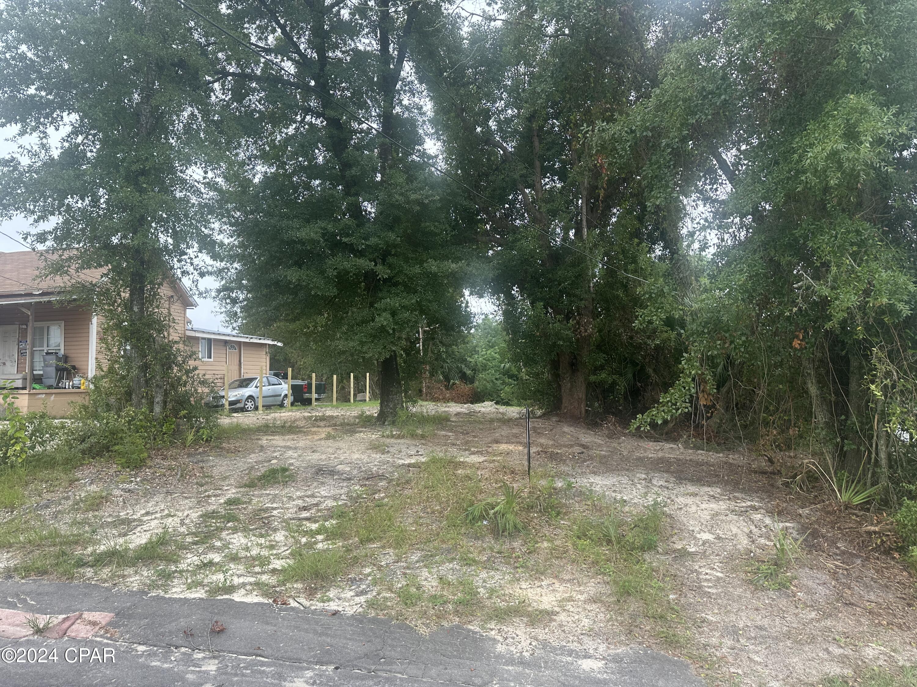No Named Subdivision - Land
