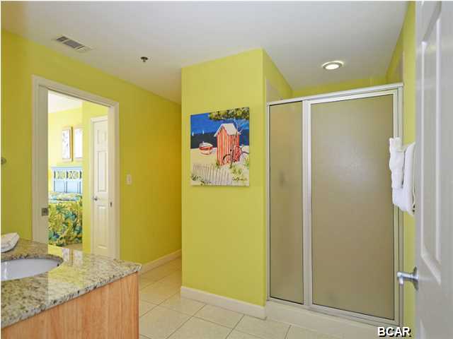 Splash Condo - Residential