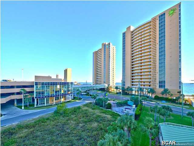 Splash Condo - Residential