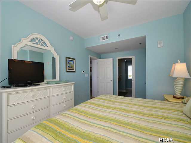 Splash Condo - Residential