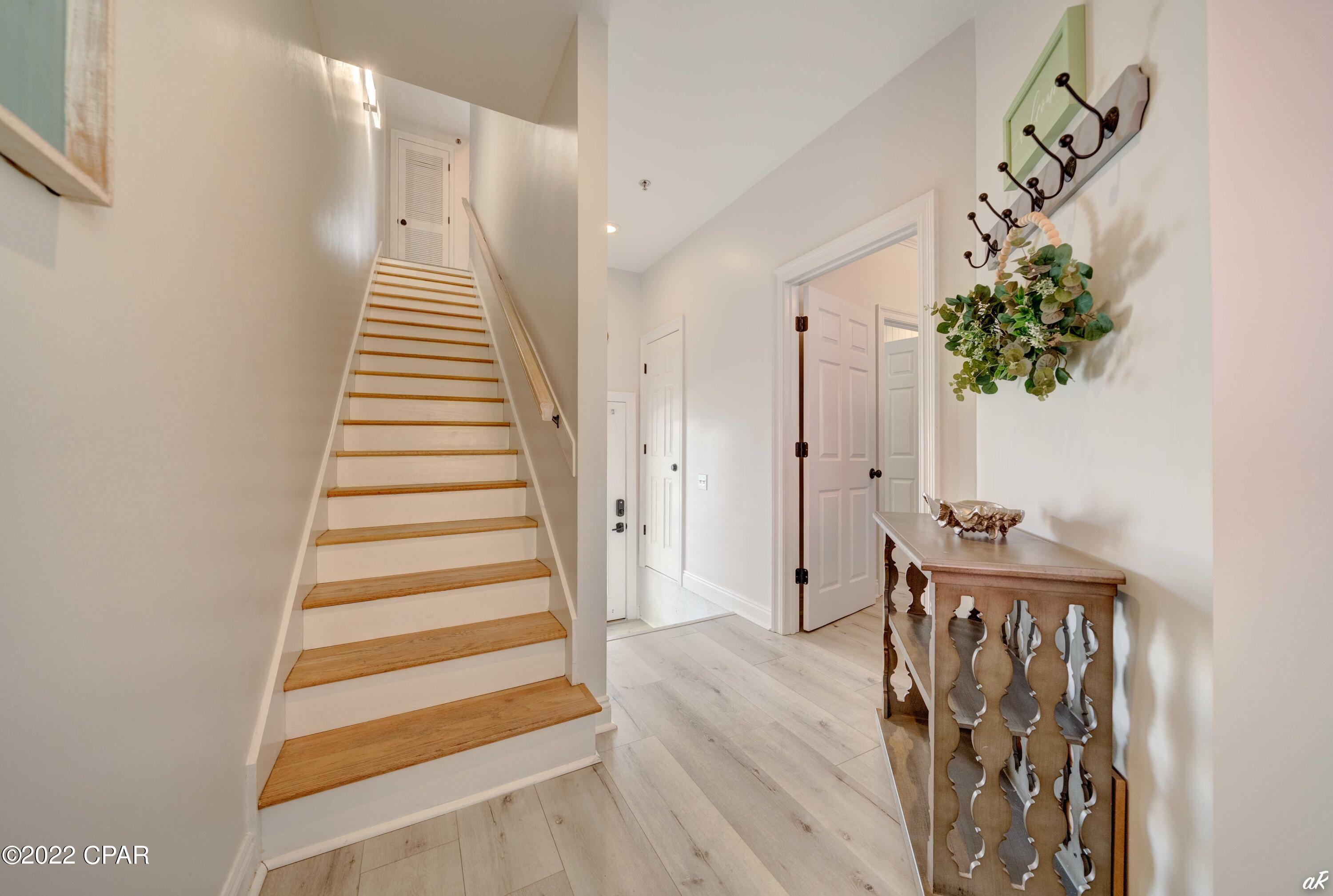 Summer Towne Cottage Condo Ph II - Residential