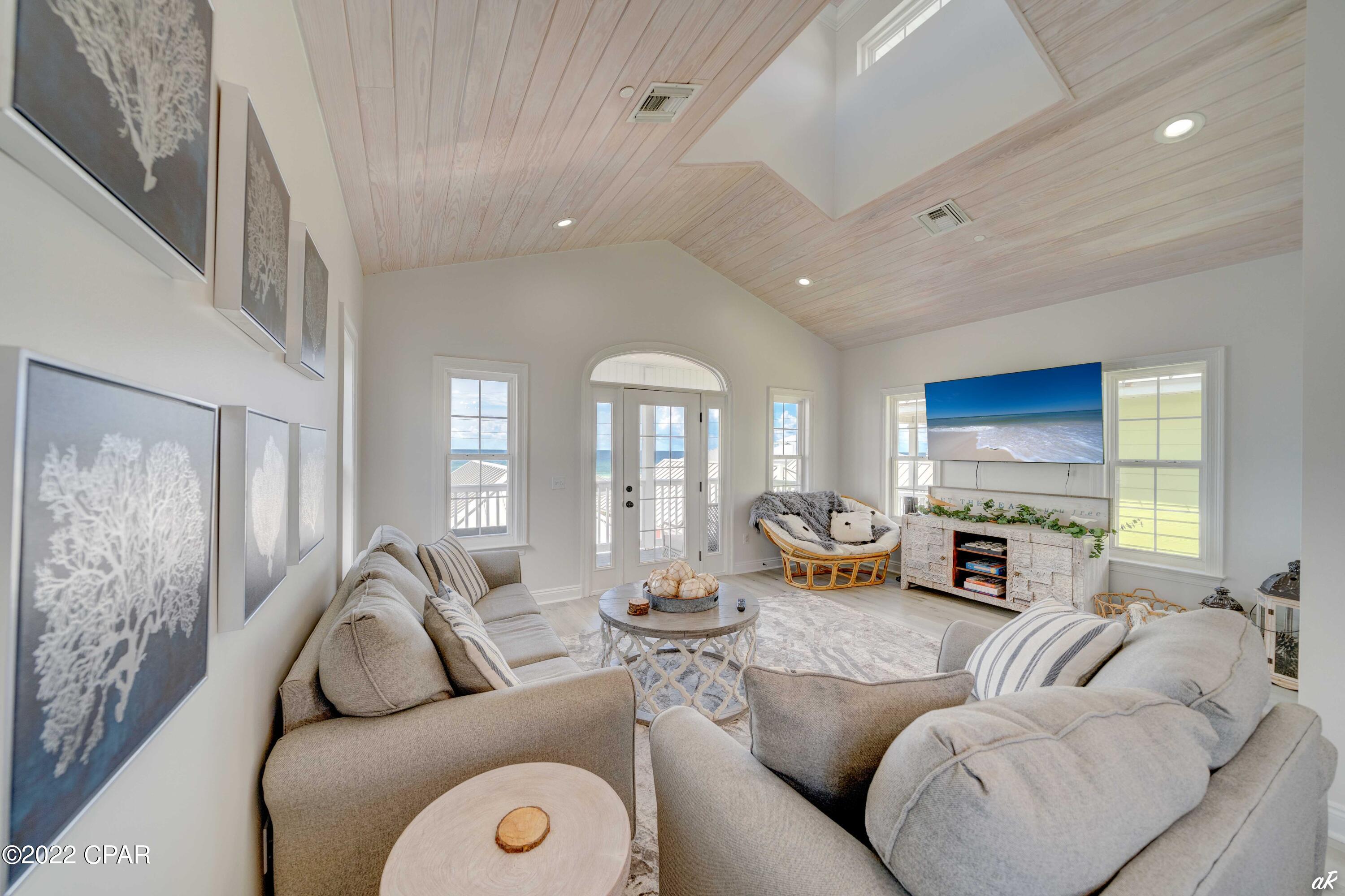 Summer Towne Cottage Condo Ph II - Residential