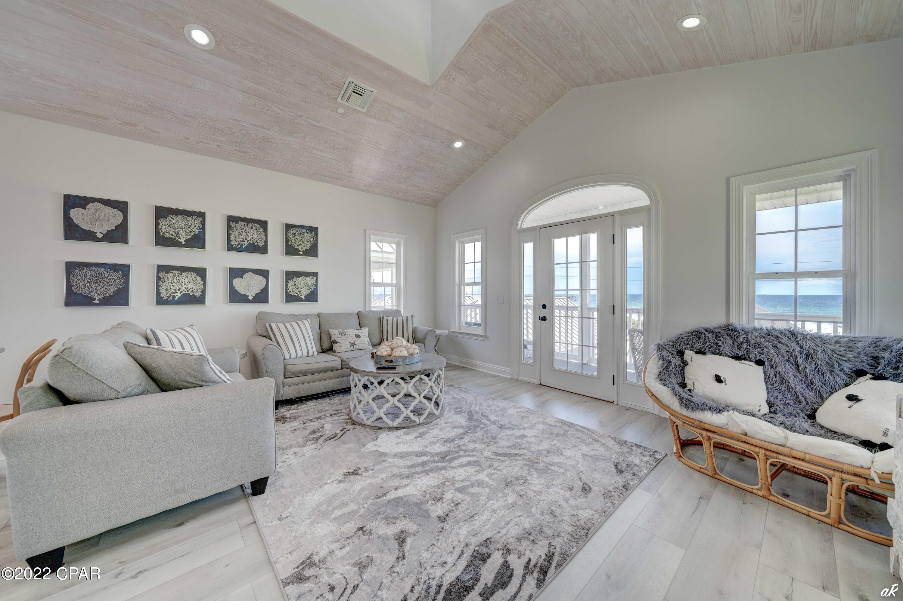 Summer Towne Cottage Condo Ph II - Residential