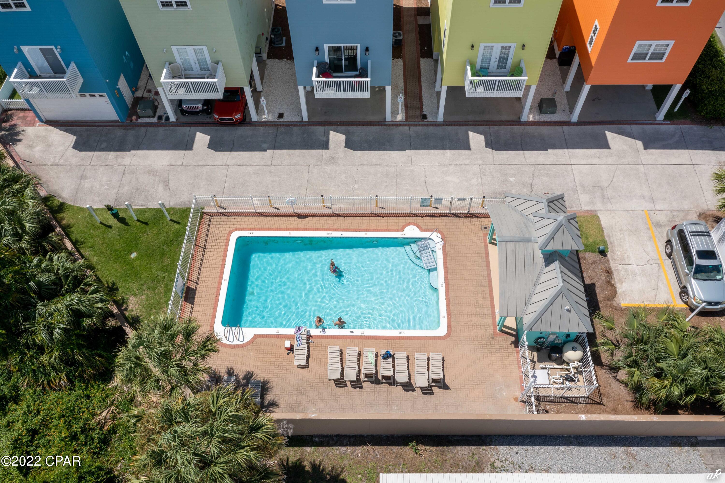Summer Towne Cottage Condo Ph II - Residential