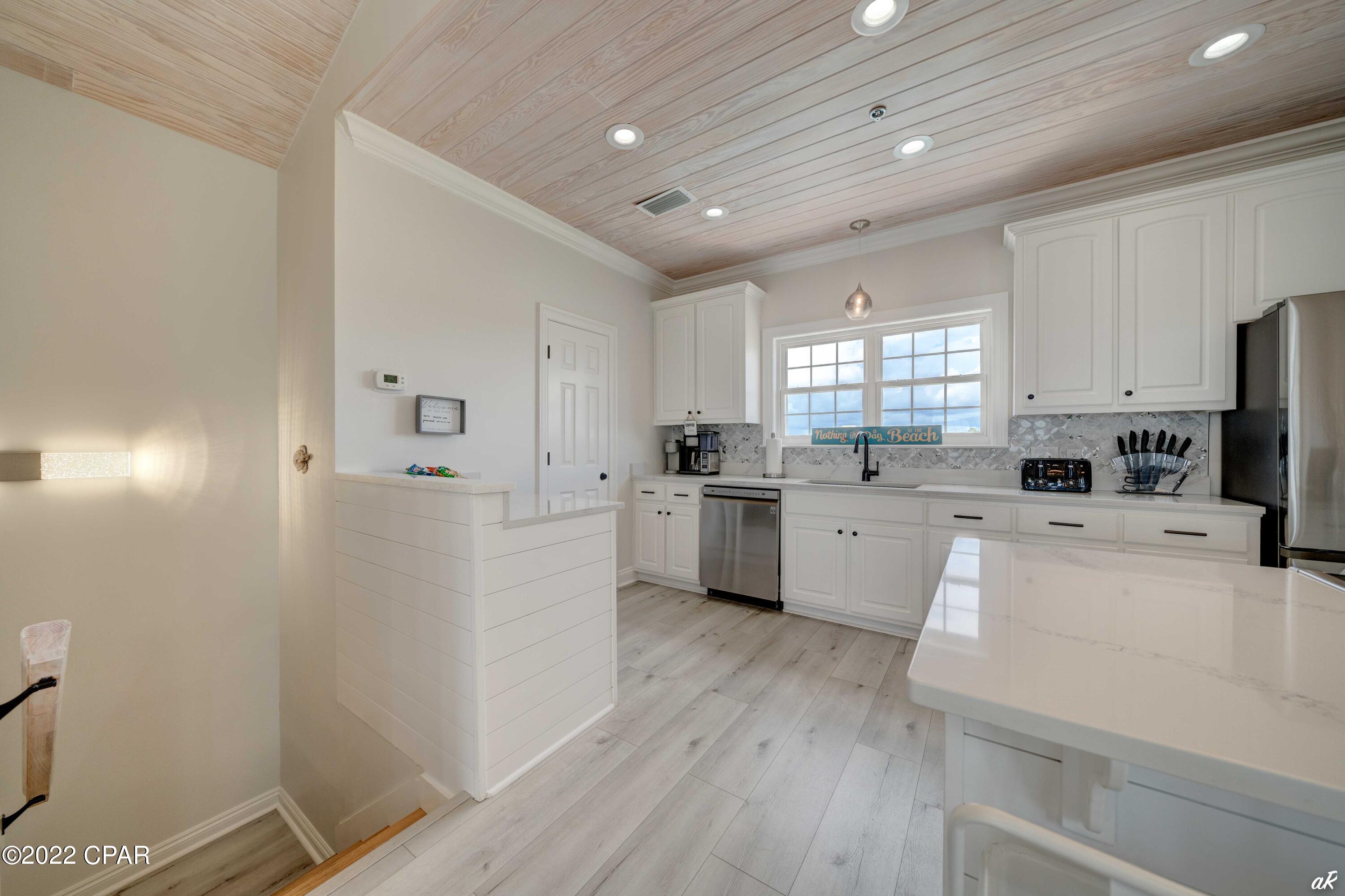 Summer Towne Cottage Condo Ph II - Residential