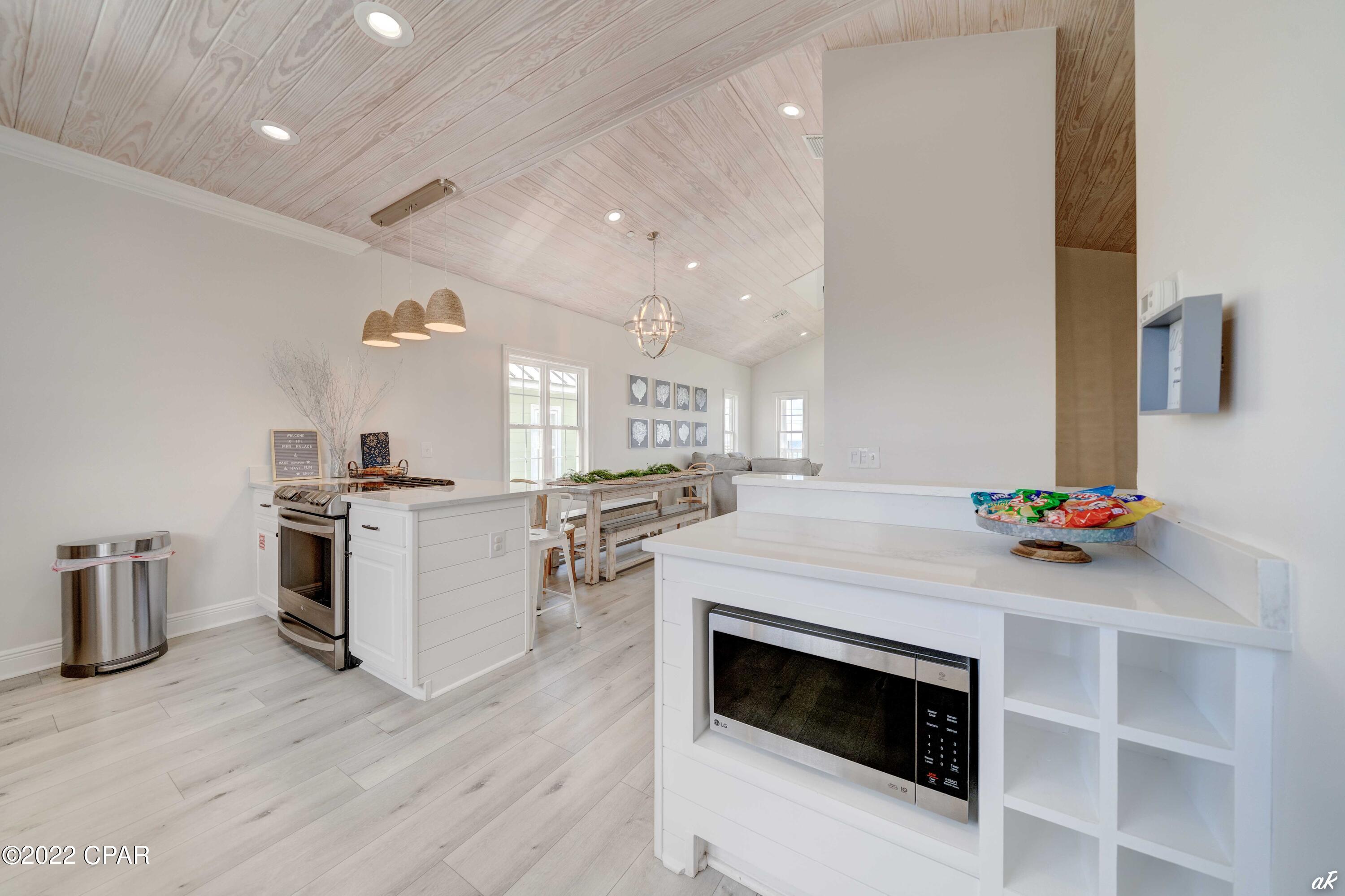 Summer Towne Cottage Condo Ph II - Residential