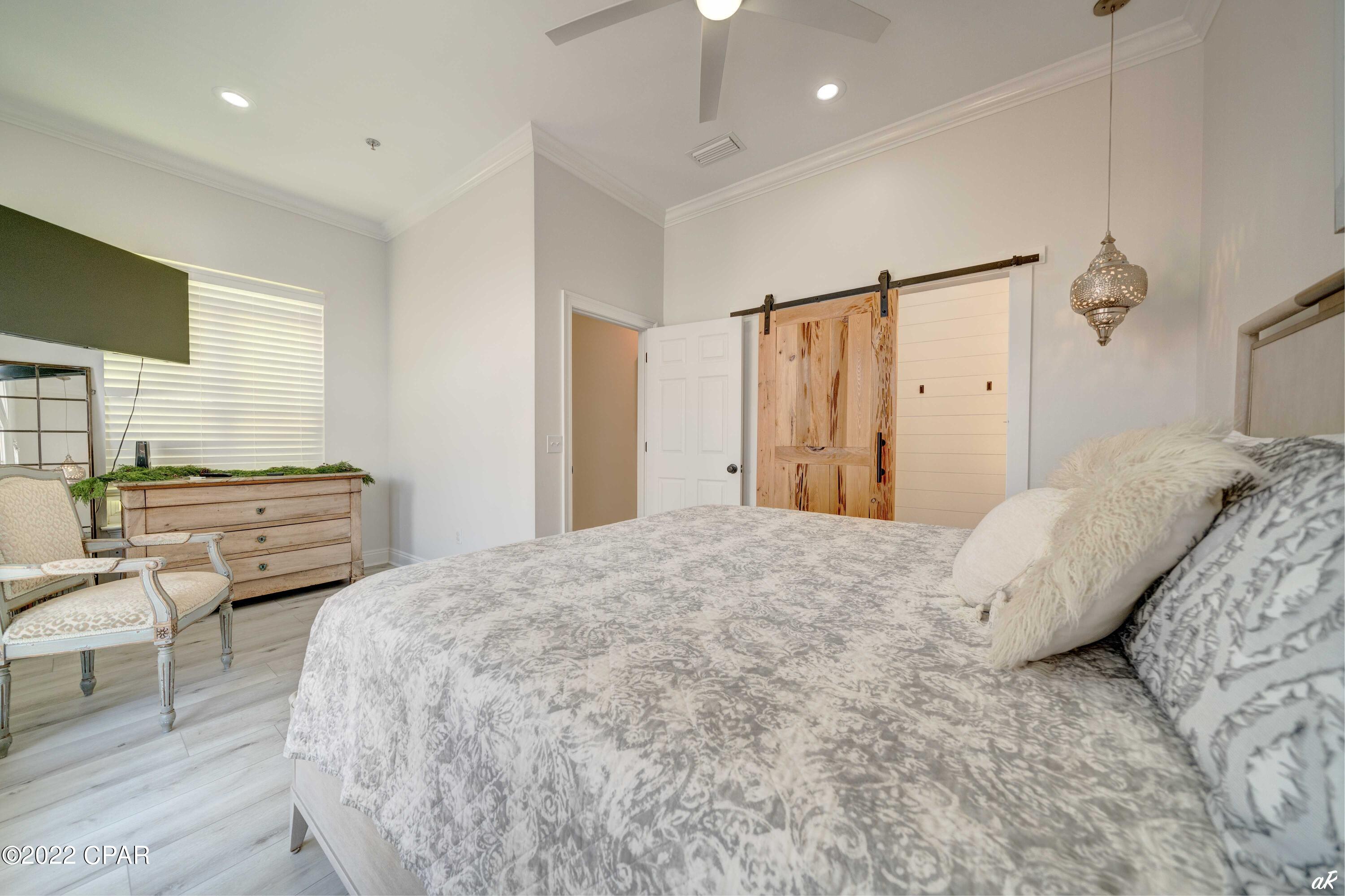 Summer Towne Cottage Condo Ph II - Residential
