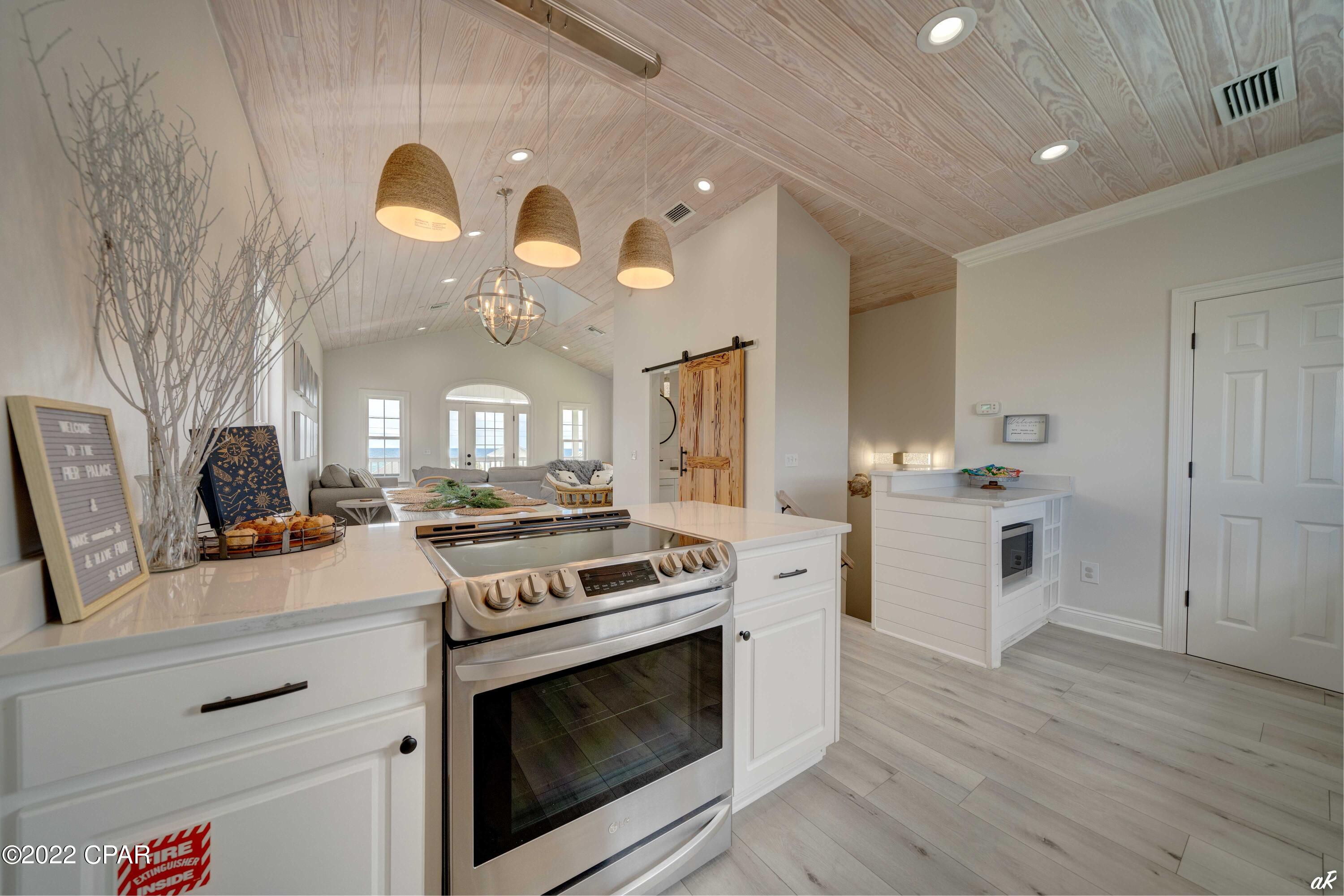 Summer Towne Cottage Condo Ph II - Residential