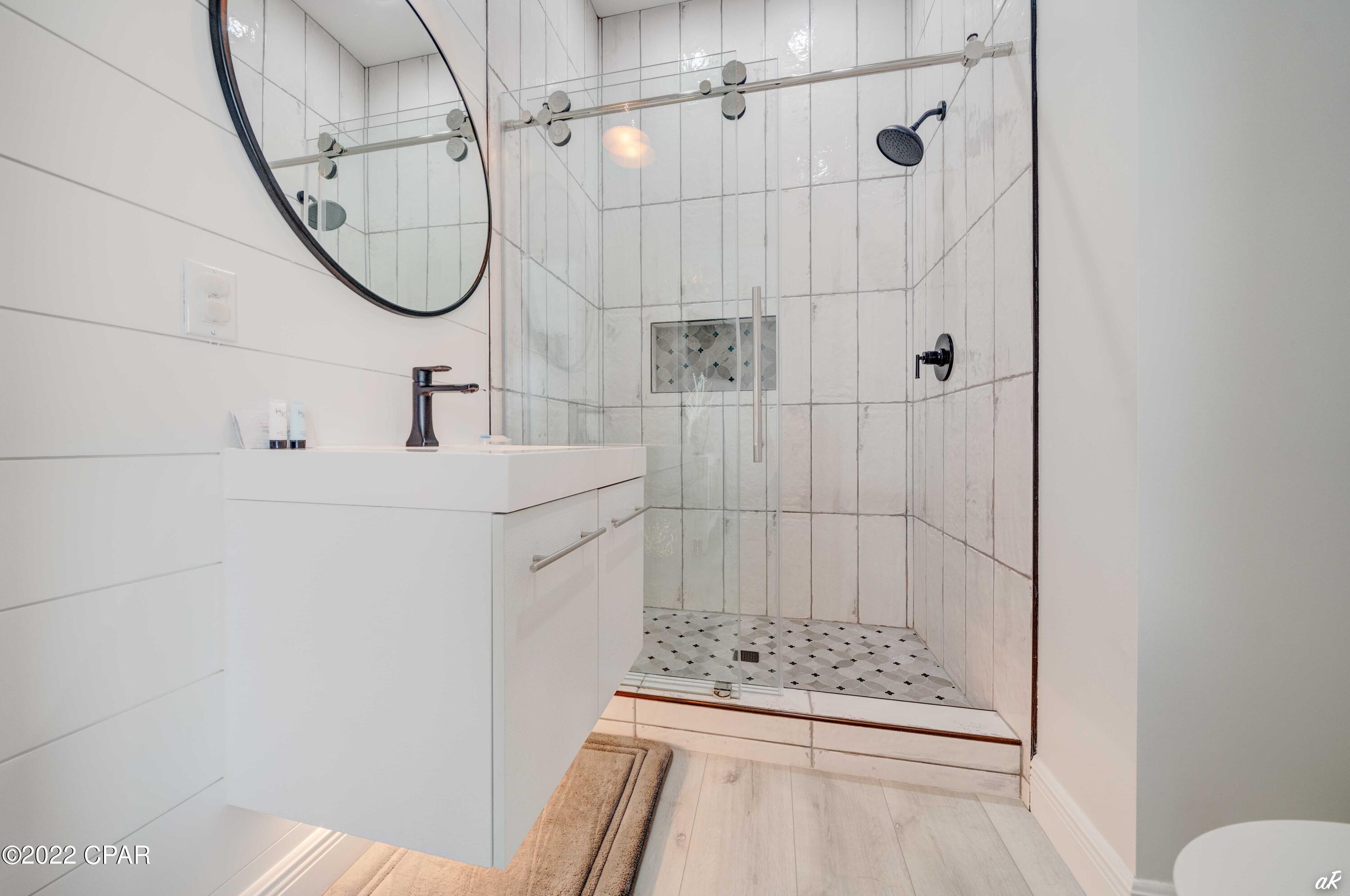Summer Towne Cottage Condo Ph II - Residential