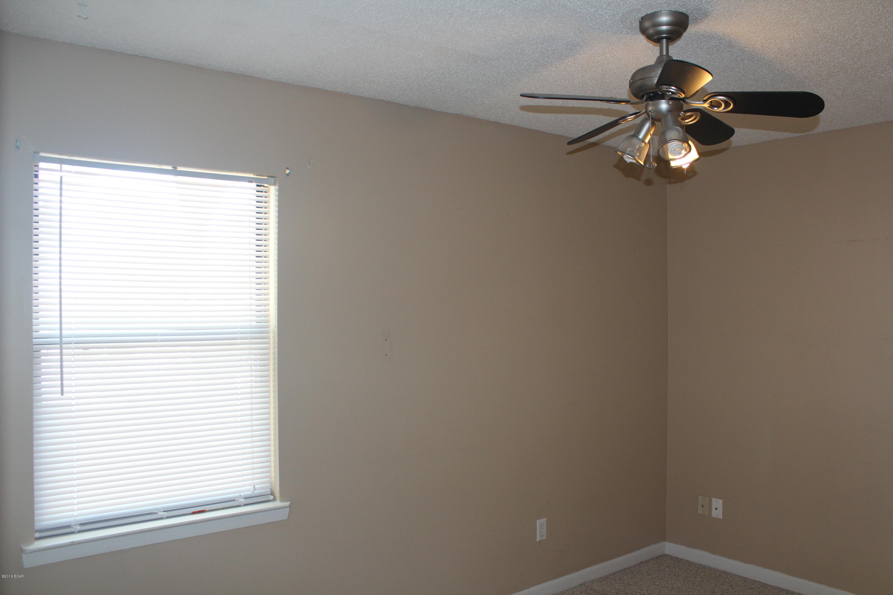 Shadow Bay Unit 2 Replat - Residential