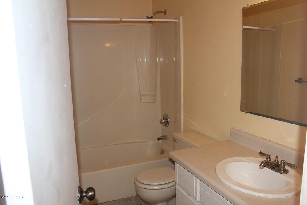 Shadow Bay Unit 2 Replat - Residential