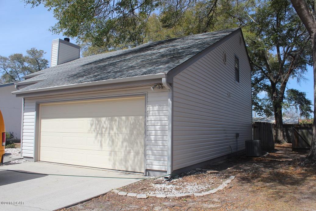Shadow Bay Unit 2 Replat - Residential