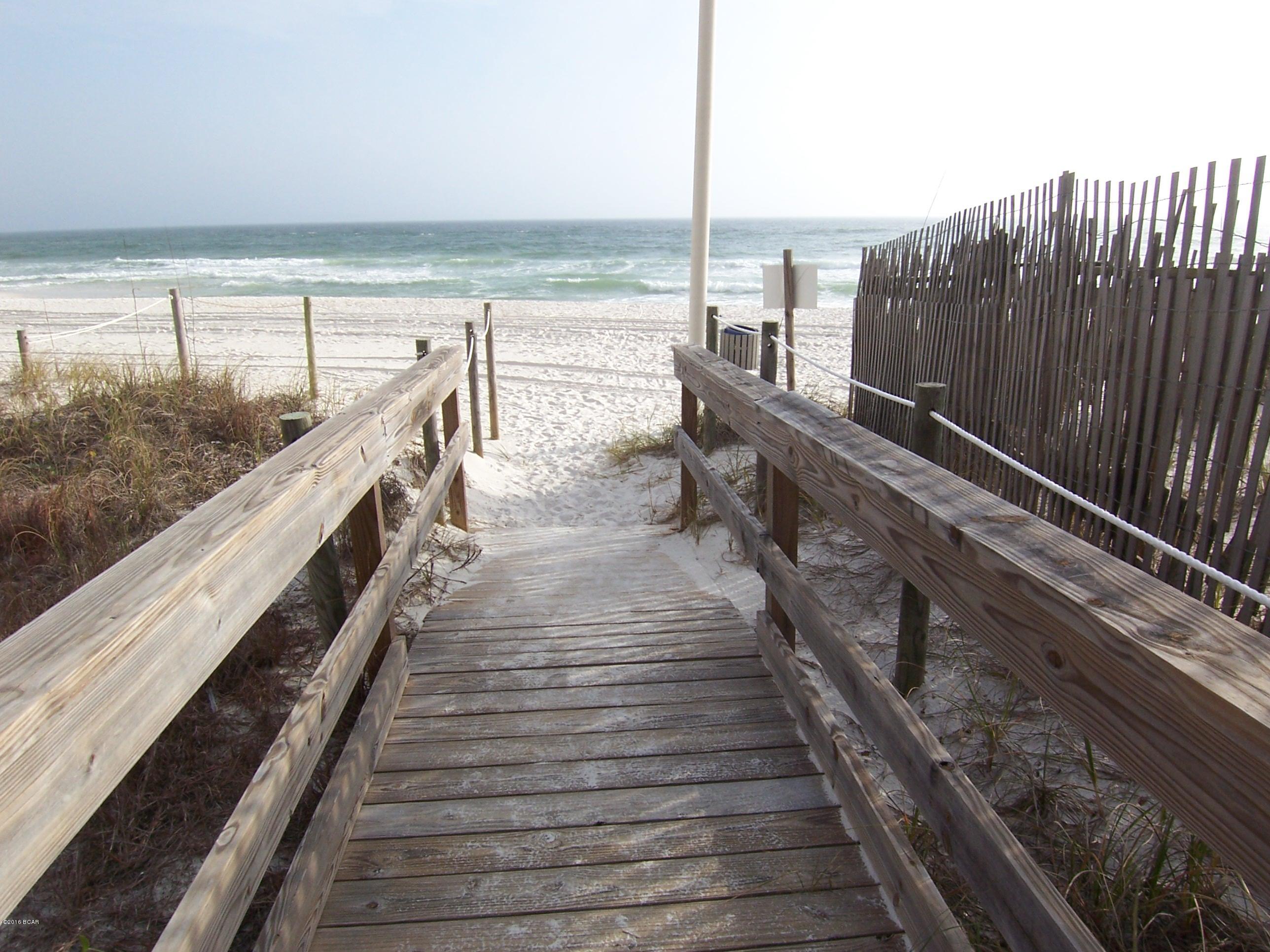 Riviera Beach - Land