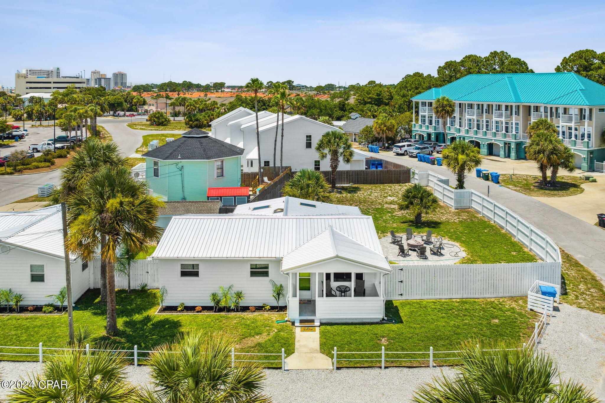 Long Beach 3rd - Residential
