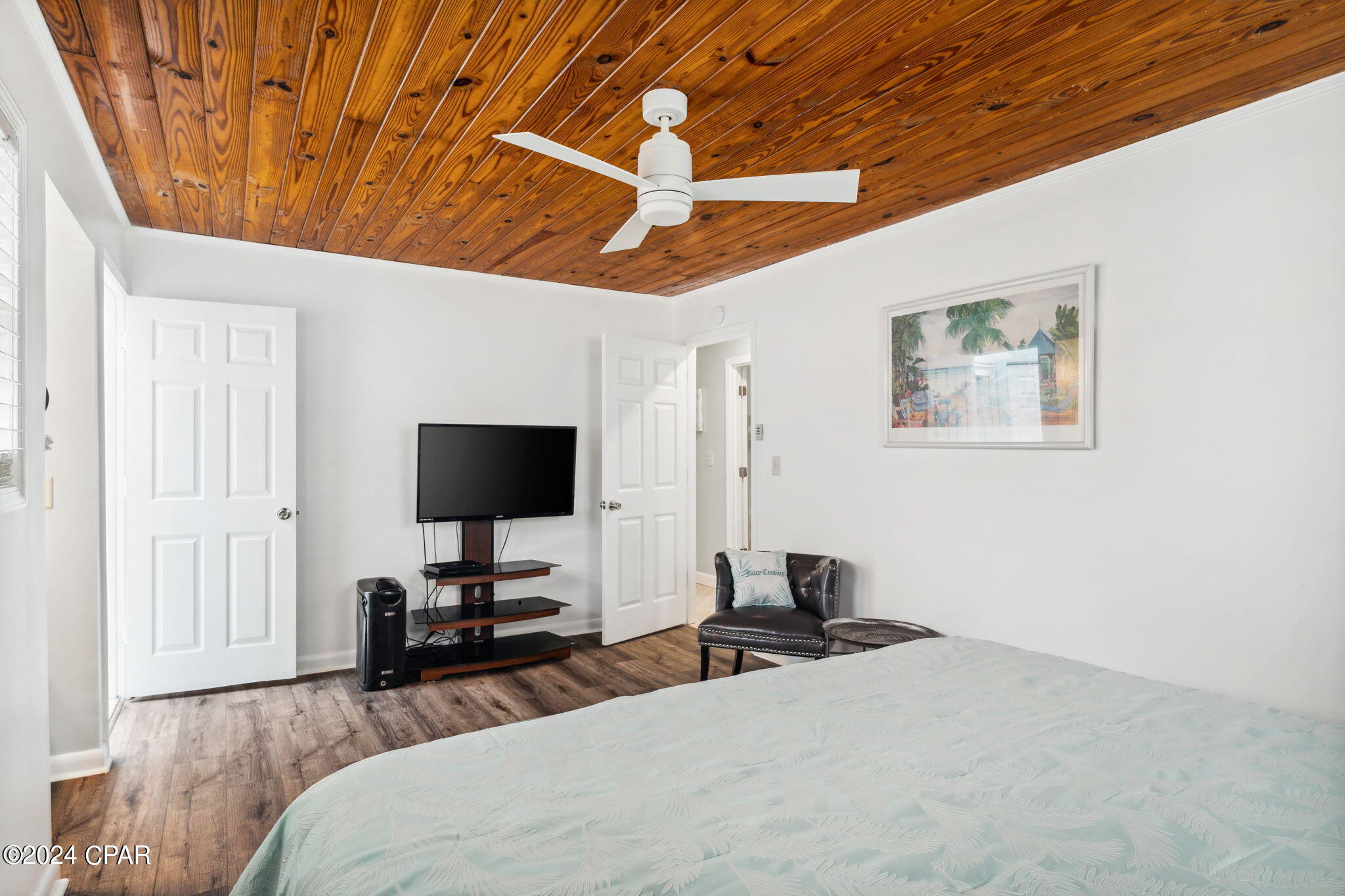 Long Beach 3rd - Residential