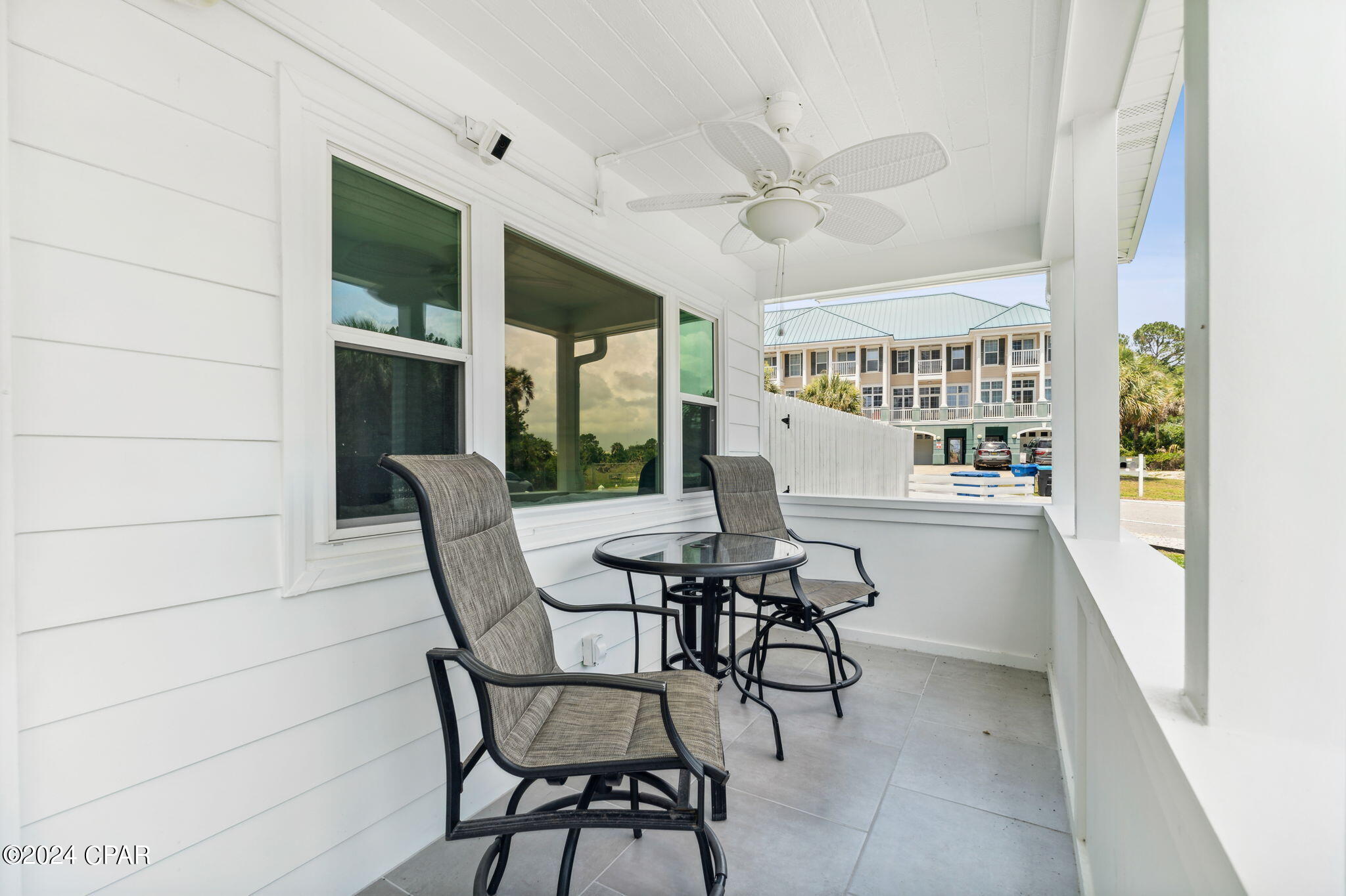 Long Beach 3rd - Residential