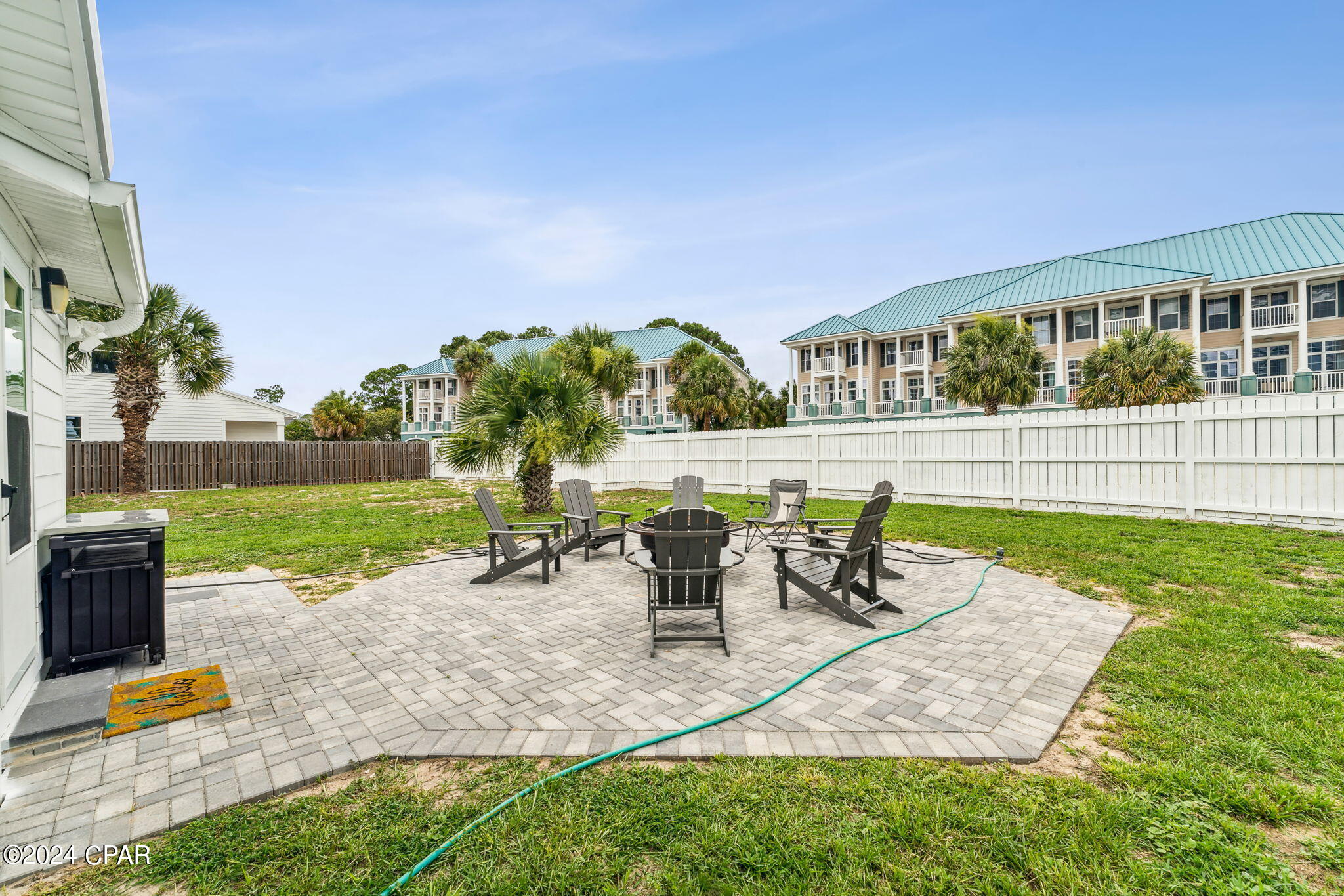 Long Beach 3rd - Residential