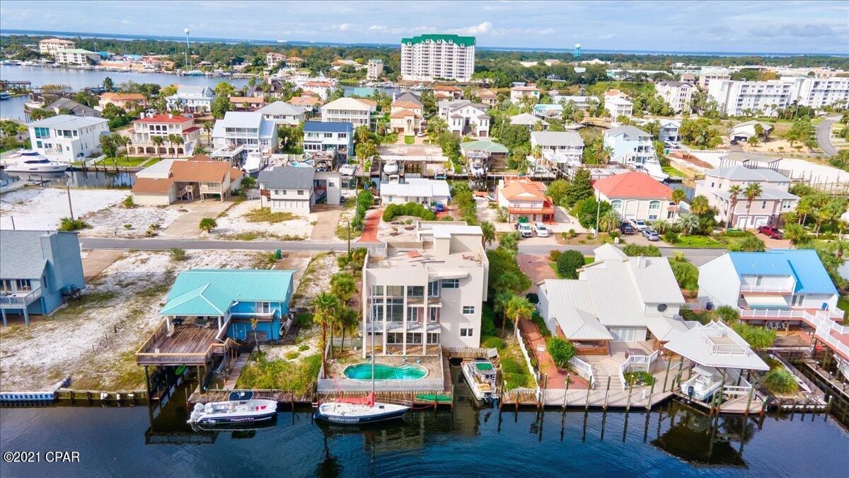 Holiday Isle - Residential