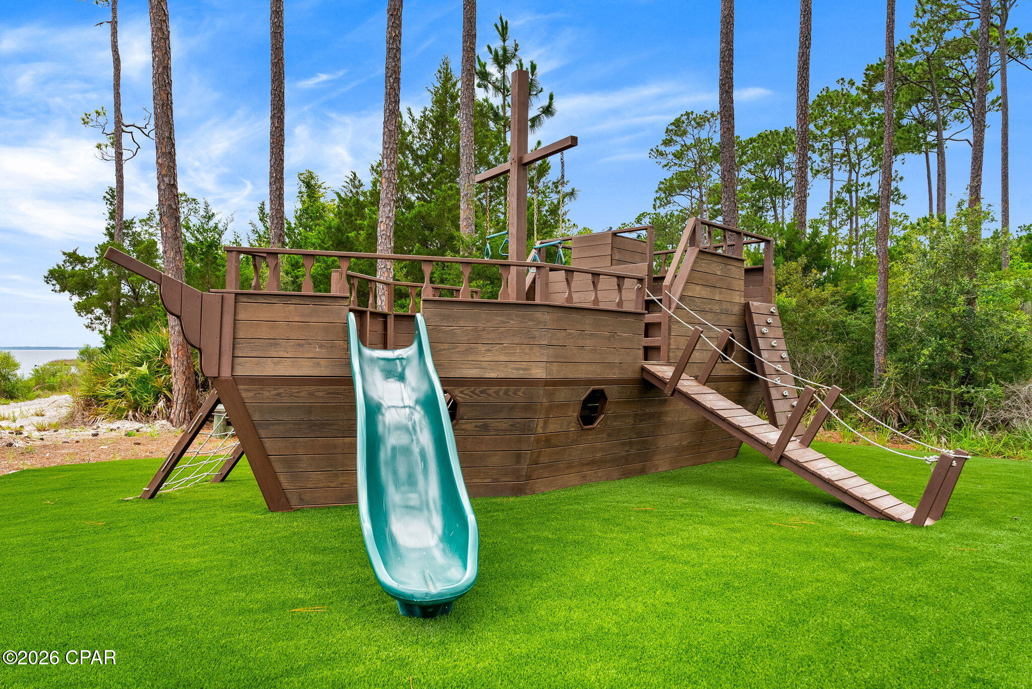 Rivercamps On Crooked Creek - Residential