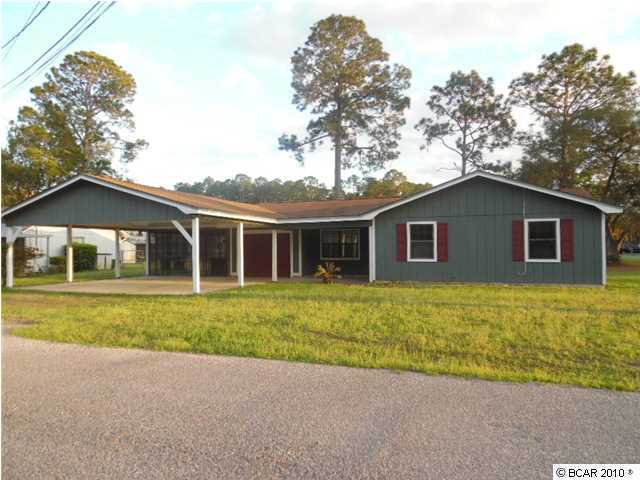 Very nice 3 bed 2 bath home on a large corner lot in the much desired neighborhood of Lynn Haven. Large screened room for those nice cool evenings. The interior features new carpet, freshly painted and new appliances. Seller is offering ''Special Financing'' to qualified buyers. Seller will offer an allowance up to $500 to owner occupant Buyer's purchase of a home warranty of their choice. IN ADDITION to normal Buyer closing costs, Buyer pays Doc Stamps on the Deed, closing service fee of $250, electronic recording fee of $27. Seller does not complete mold or problem drywall remediation or provide any type of clearance or certification to the buyer. Closing cost assistance cannot go towards transfer taxes (doc stamps on the deed or mortgage) association transfer fees, or any