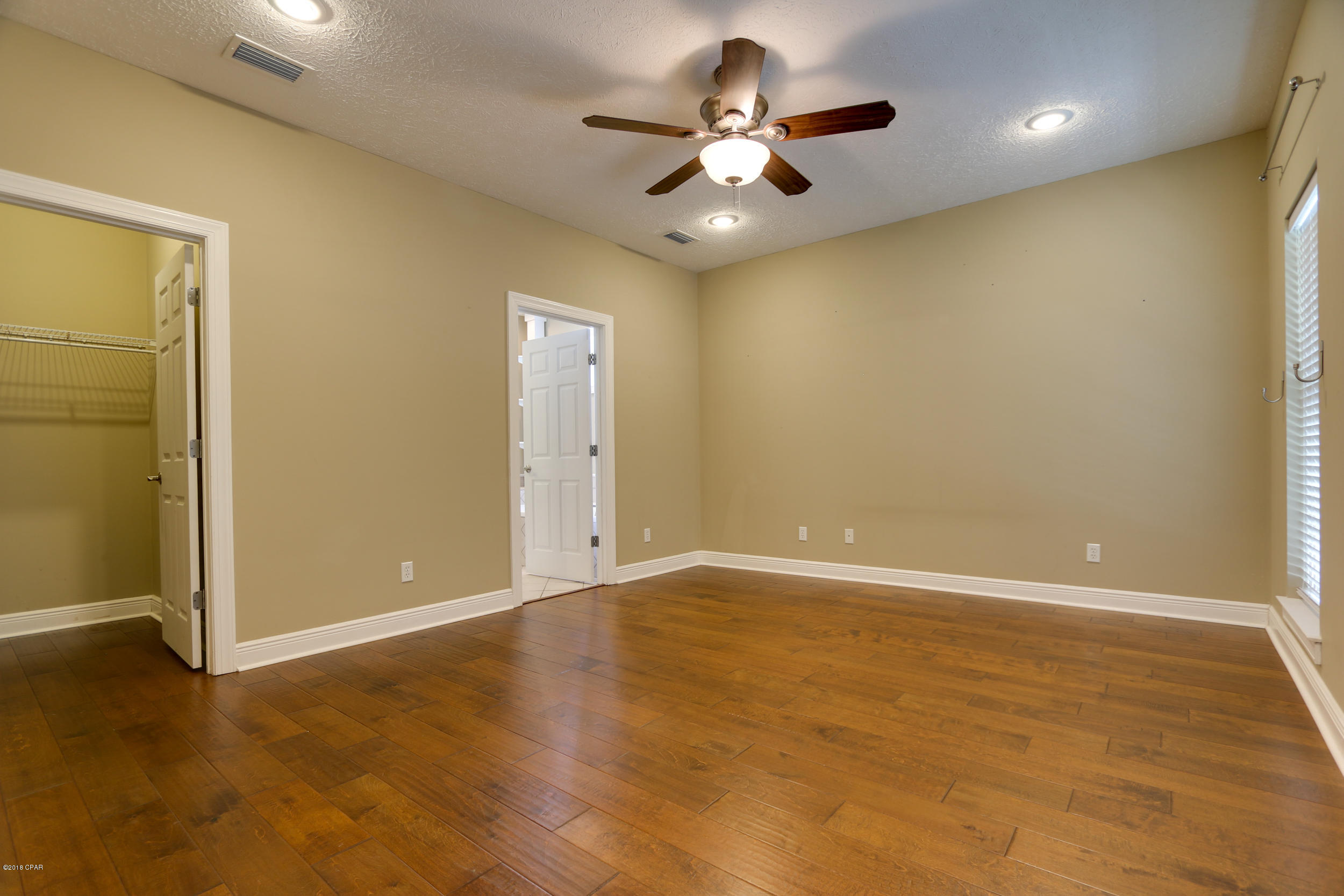 Riverside Park - Residential Lease
