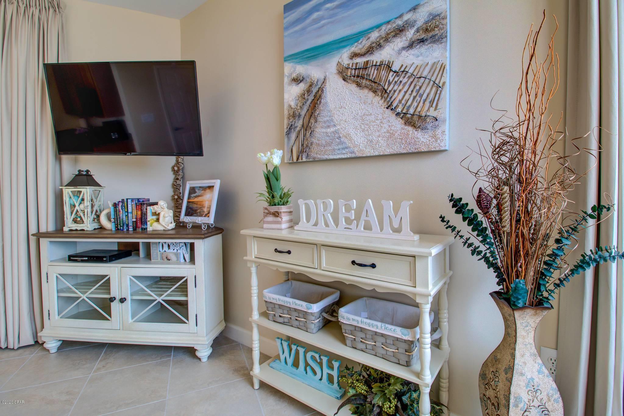 Splash Condo - Residential
