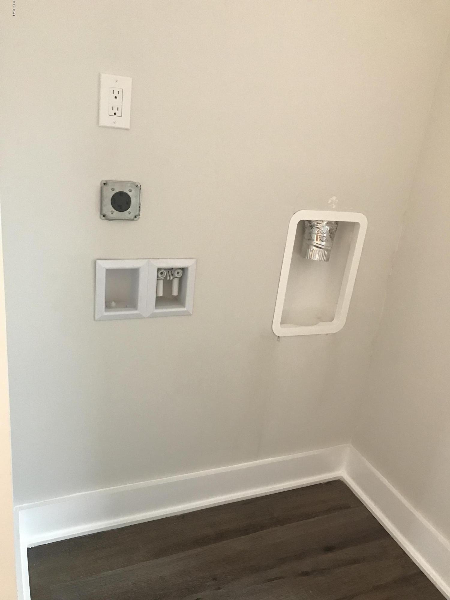 [No Recorded Subdiv] - Residential Lease