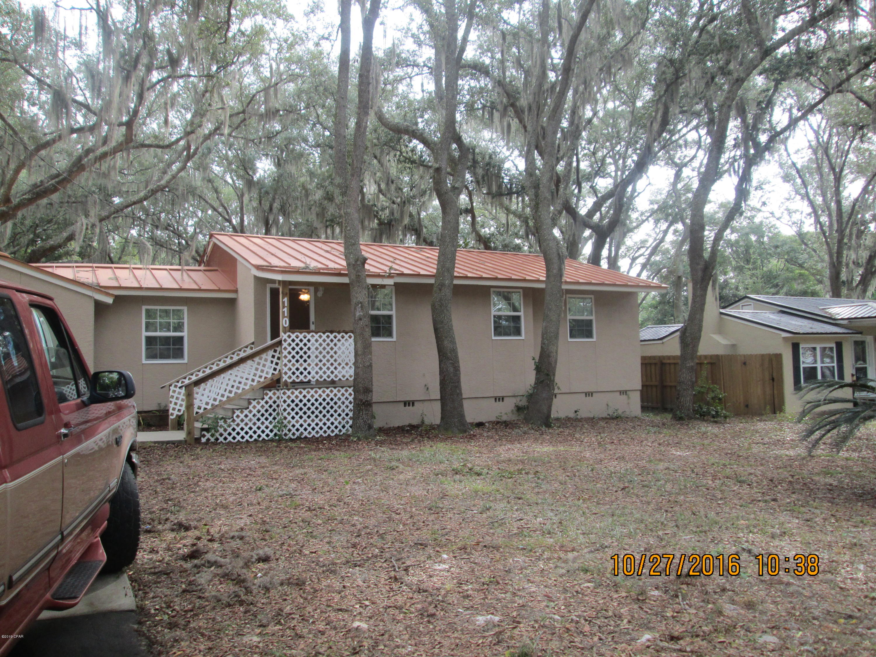 Nice 4/2 Home for rent in the Cove. There is a 20.00 non-refundable application fee to run your credit/background check per Adult. Please call during normal business hours to schedule an appt.

 Business hours M-F 9-5.