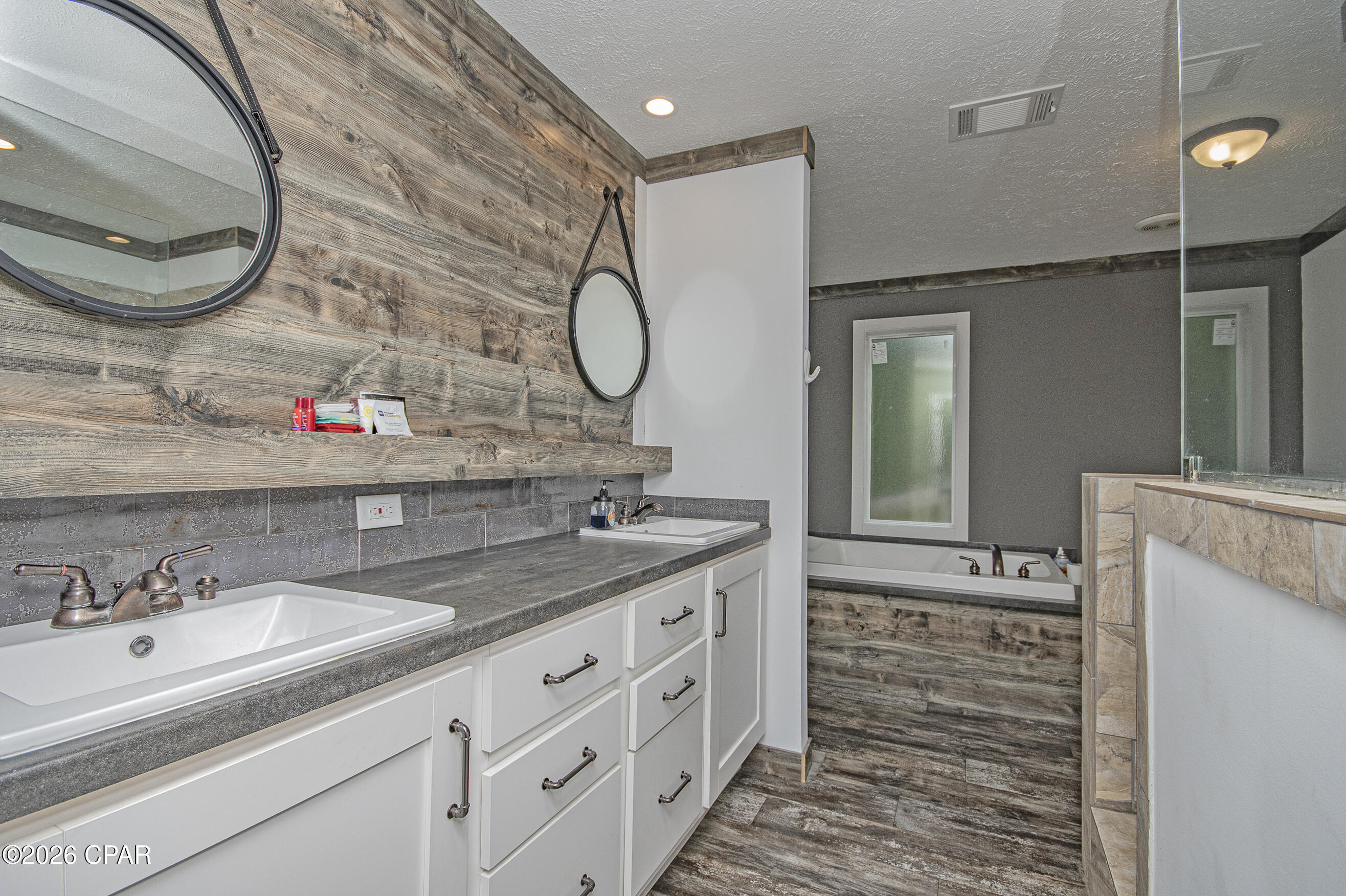 Pineview - Residential