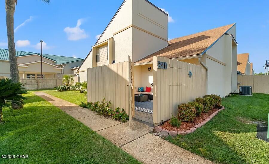 BEACH CONDO - FULLY FURNISHED 2BR/2BA & PRICED TO SELL!!  Located on the westend of Panama City Beach, this beautiful beach condo is nestled in a quiet corner of the Horizon South Resort. 
Located close to all of the Horizon South amenities and a stroll or golf cart ride to the dedicated beach access across the street!  
It would make a great short-term rental OR Primary Residence!  There are SO many amenties including; 4 pools, hot tub, tennis & pickleball courts, horse shoes, 18 hole mini golf, shuffle board, & brand new state of the art fitness center!  *measurements are approx. & should be verified*