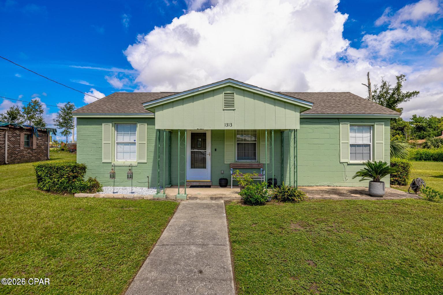 Remodeled and spacious, This 2 bedroom 2 bath with a flex room that could be a 3rd bedroom, office or play room. Homes has  newer appliances and paint and sits  on a large lot. Enjoy the  cutest front porch or paito area and the locaton just down the road from Downtown Panama City with restaurants, entertainment, shops and a marina.  Small dog subject to approval with a refundable pet deposit. Small Application fee for each adult.
Shown by appointment only.