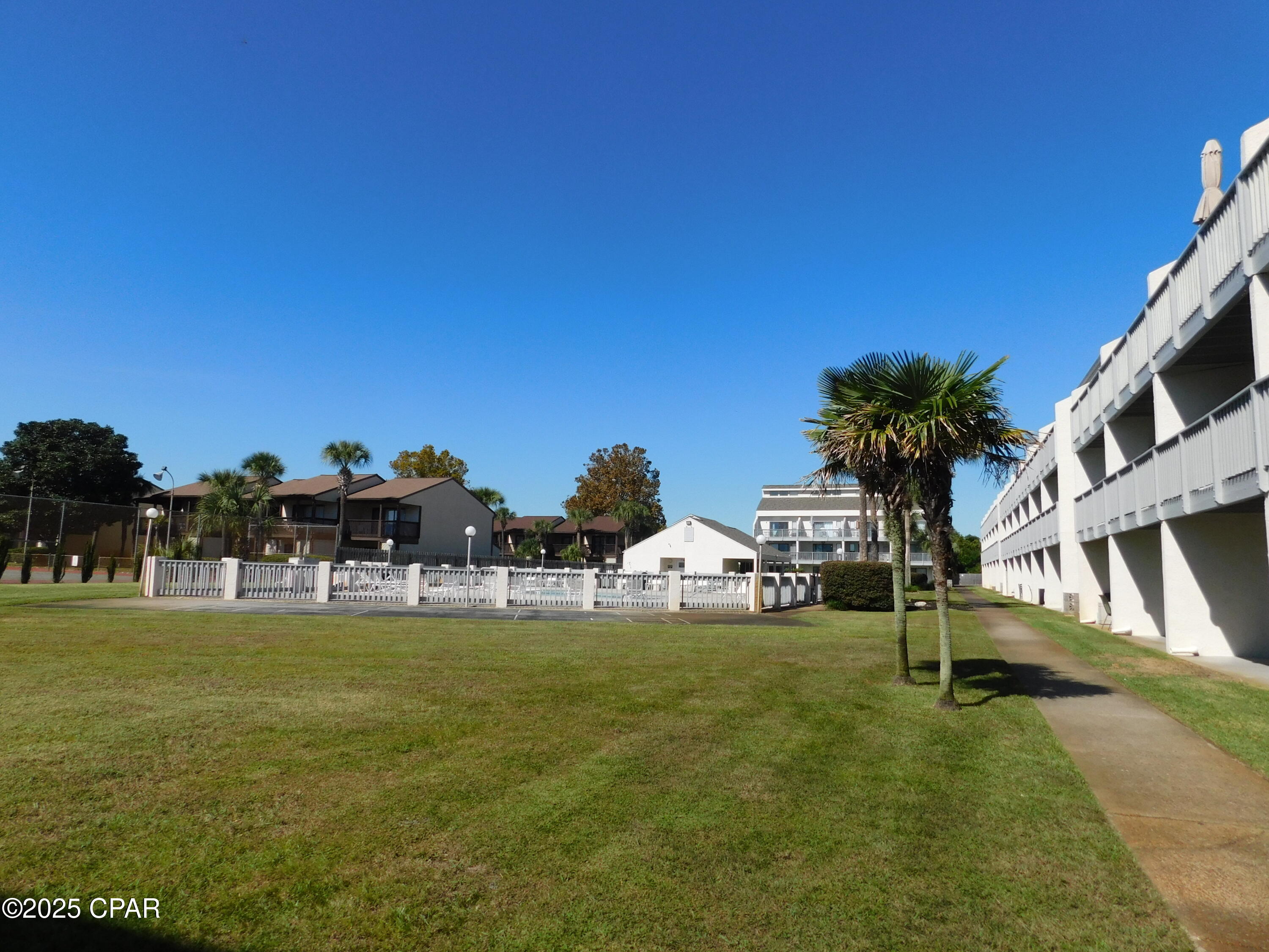 Endless Summer I - Residential