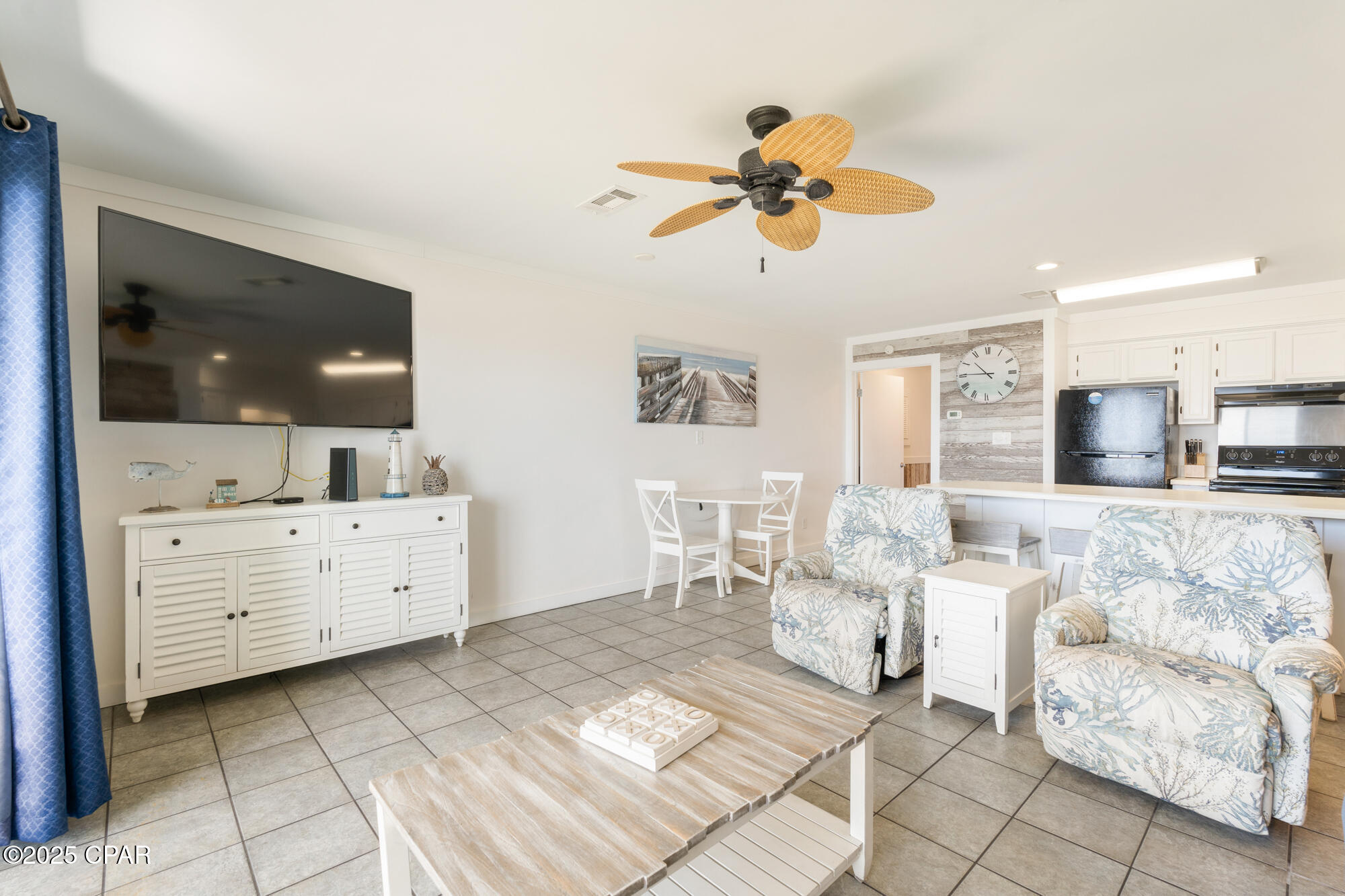 Emerald Shores Condo - Residential