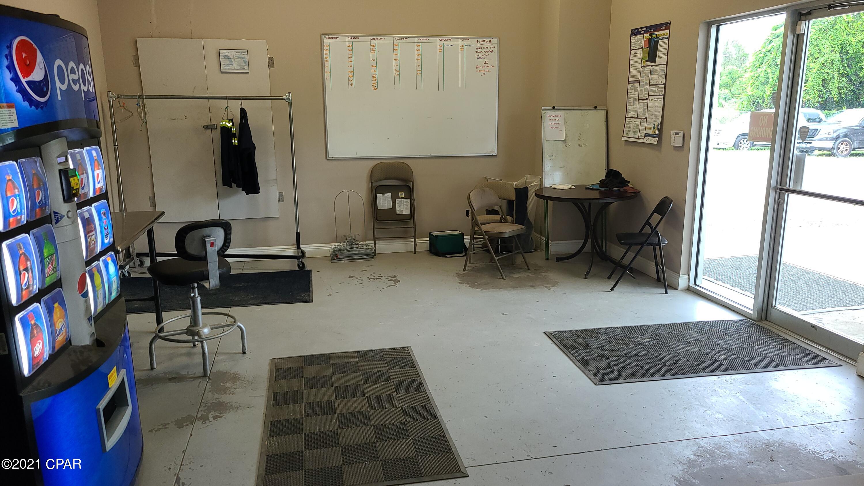 Springfield - Commercial Sale