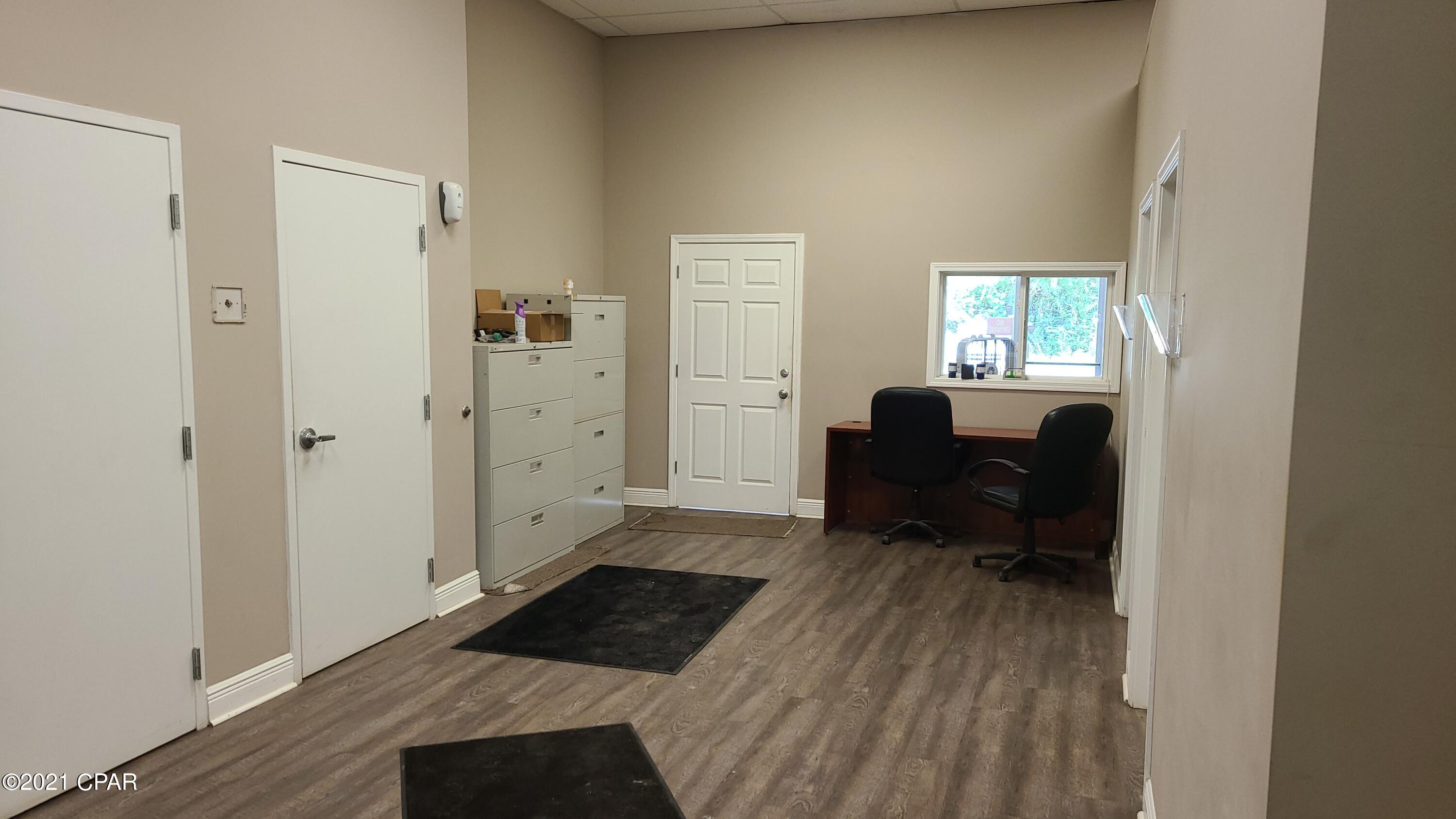 Springfield - Commercial Sale