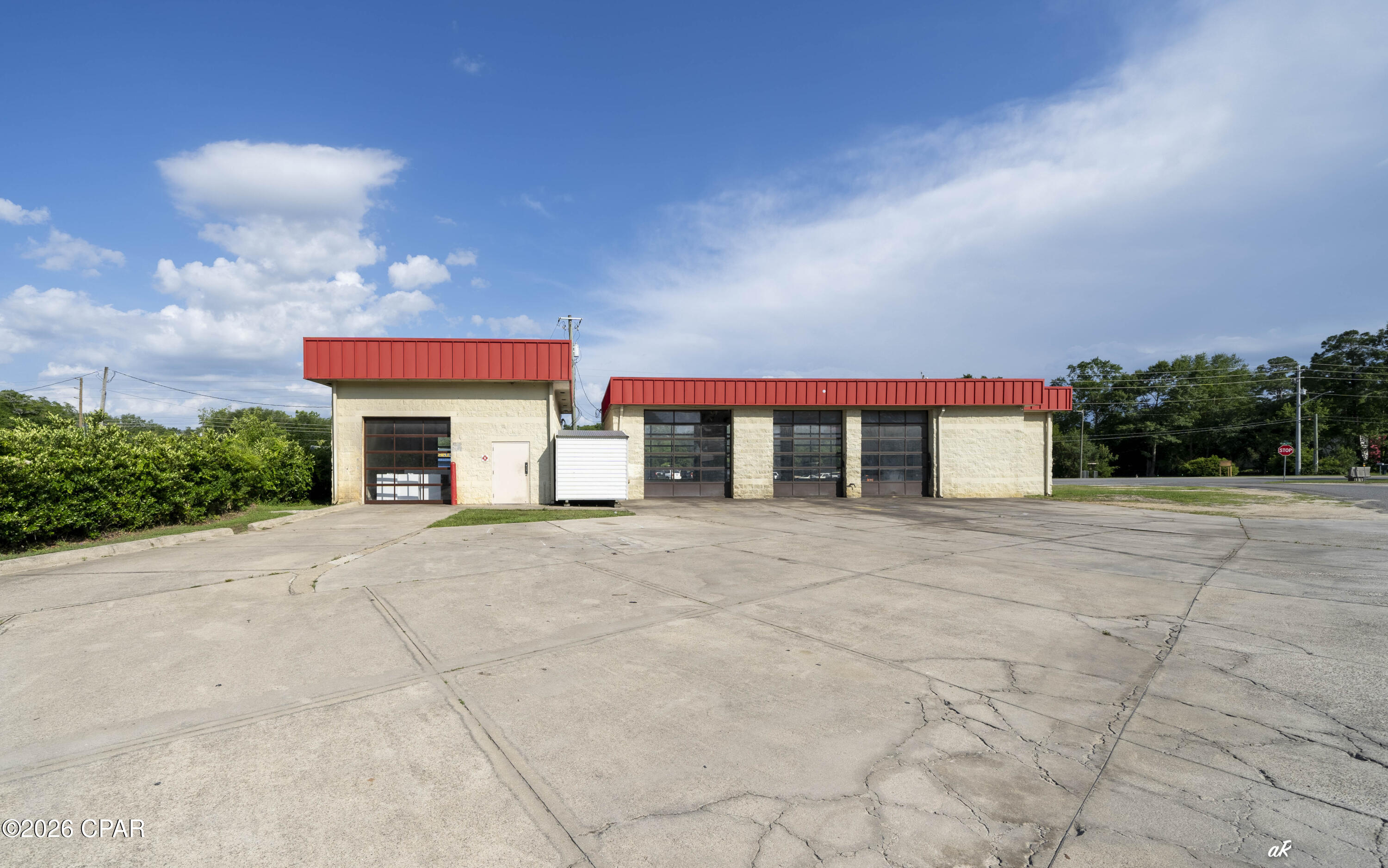 [No Recorded Subdiv] - Commercial Sale