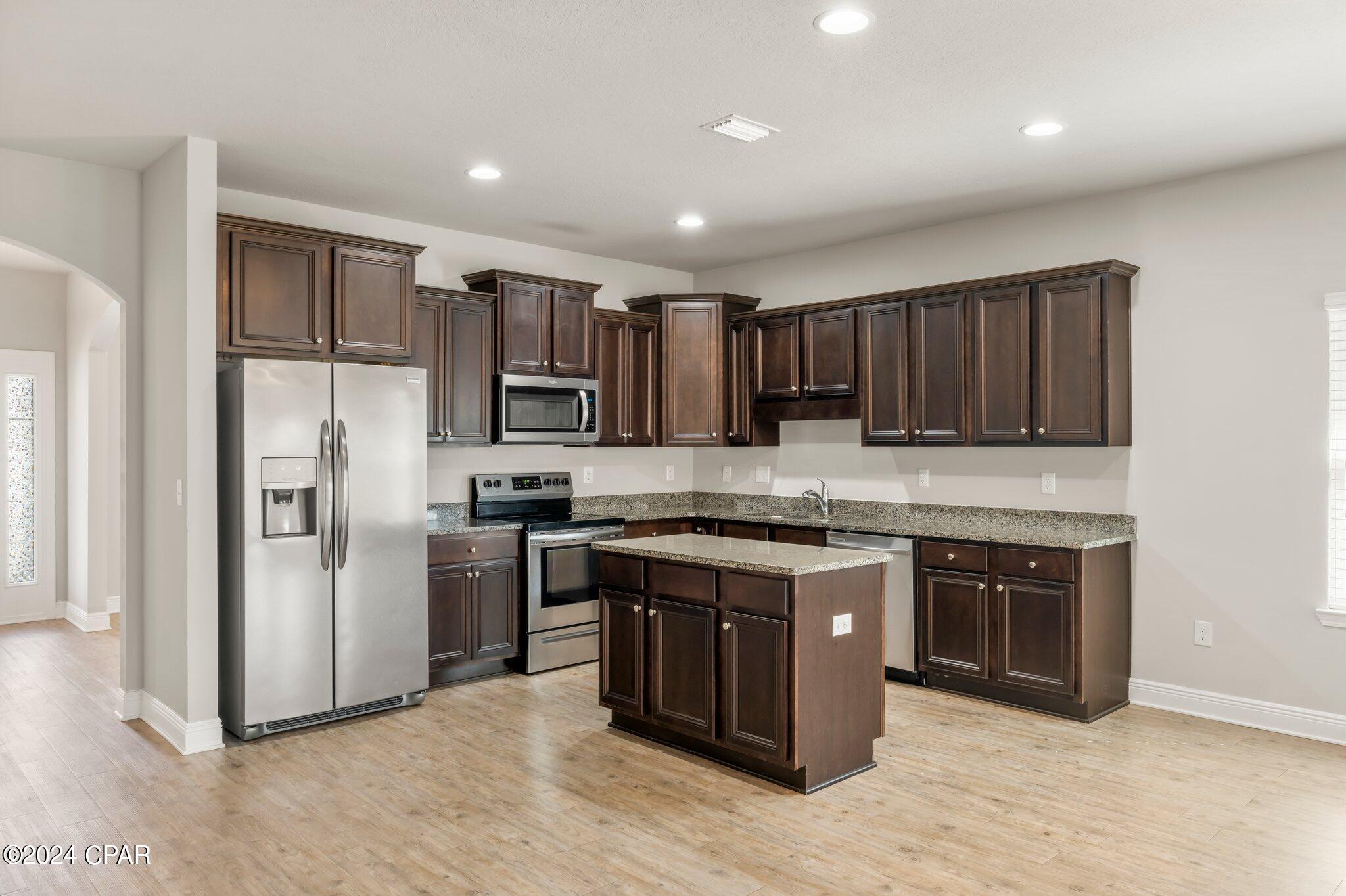 Village Of Mill Bayou/Shoreline Village Ph 1A - Residential Lease