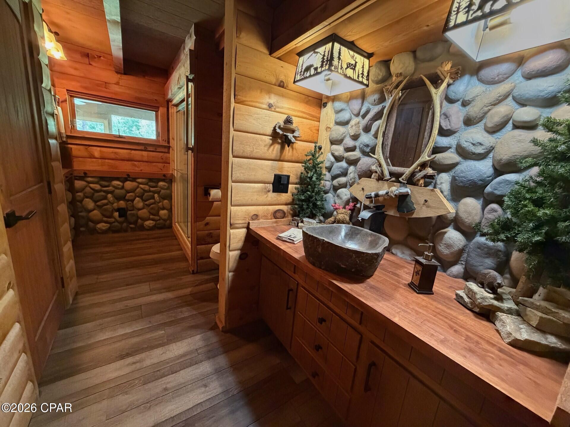 Compass Lake In The Hills - Residential