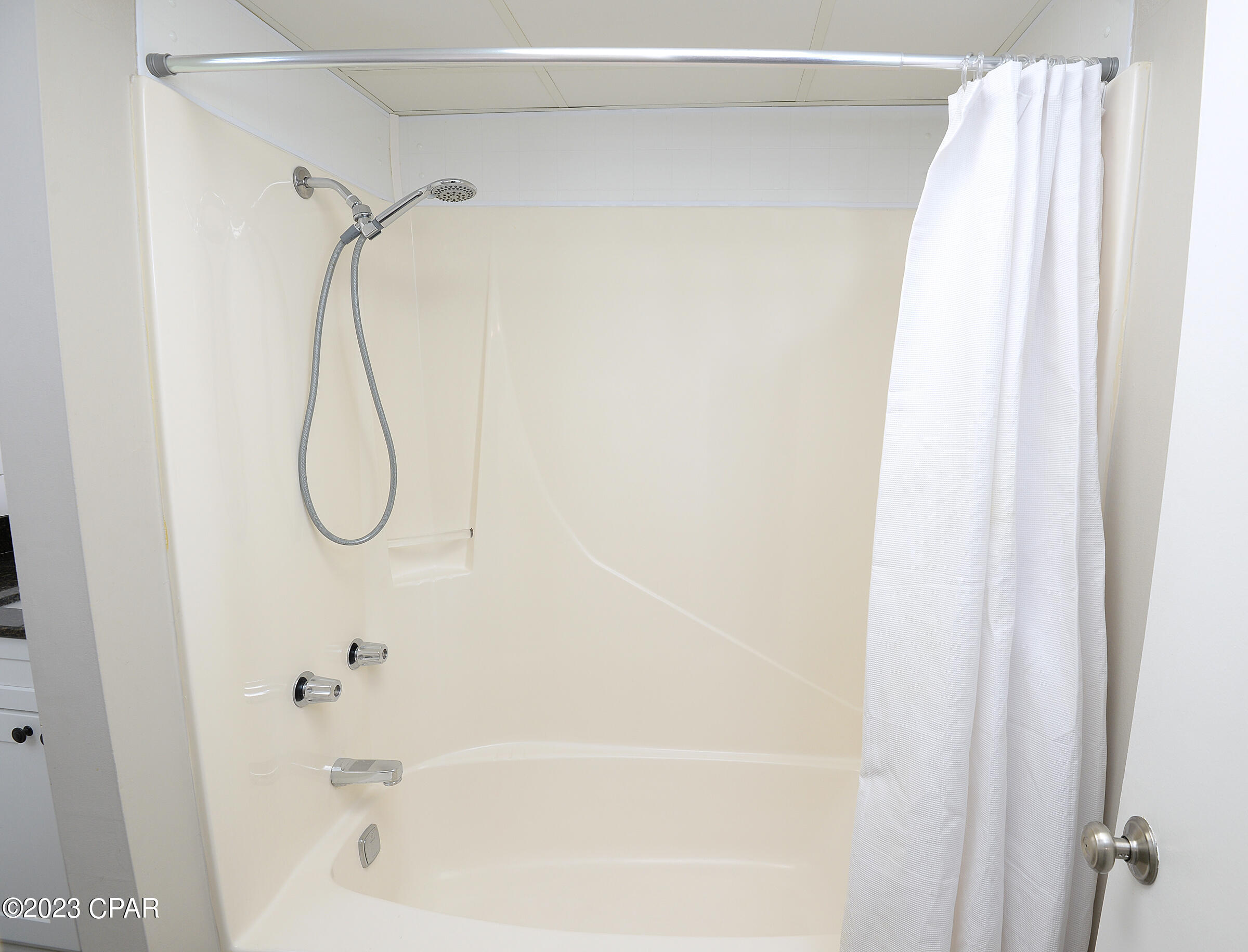 Sunbird Condo - Residential