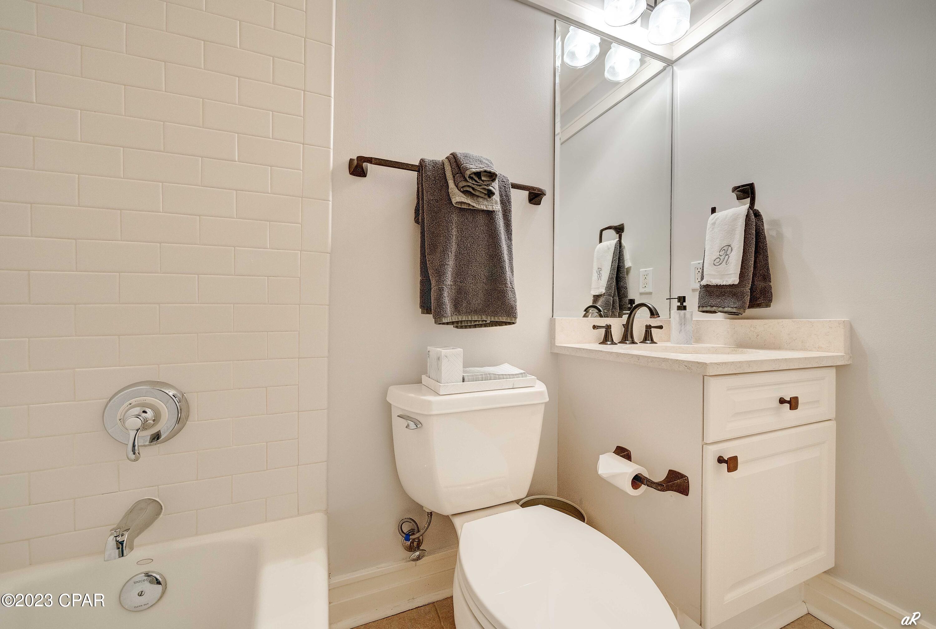 Lakeside Lodge At Prospect Pt - Residential