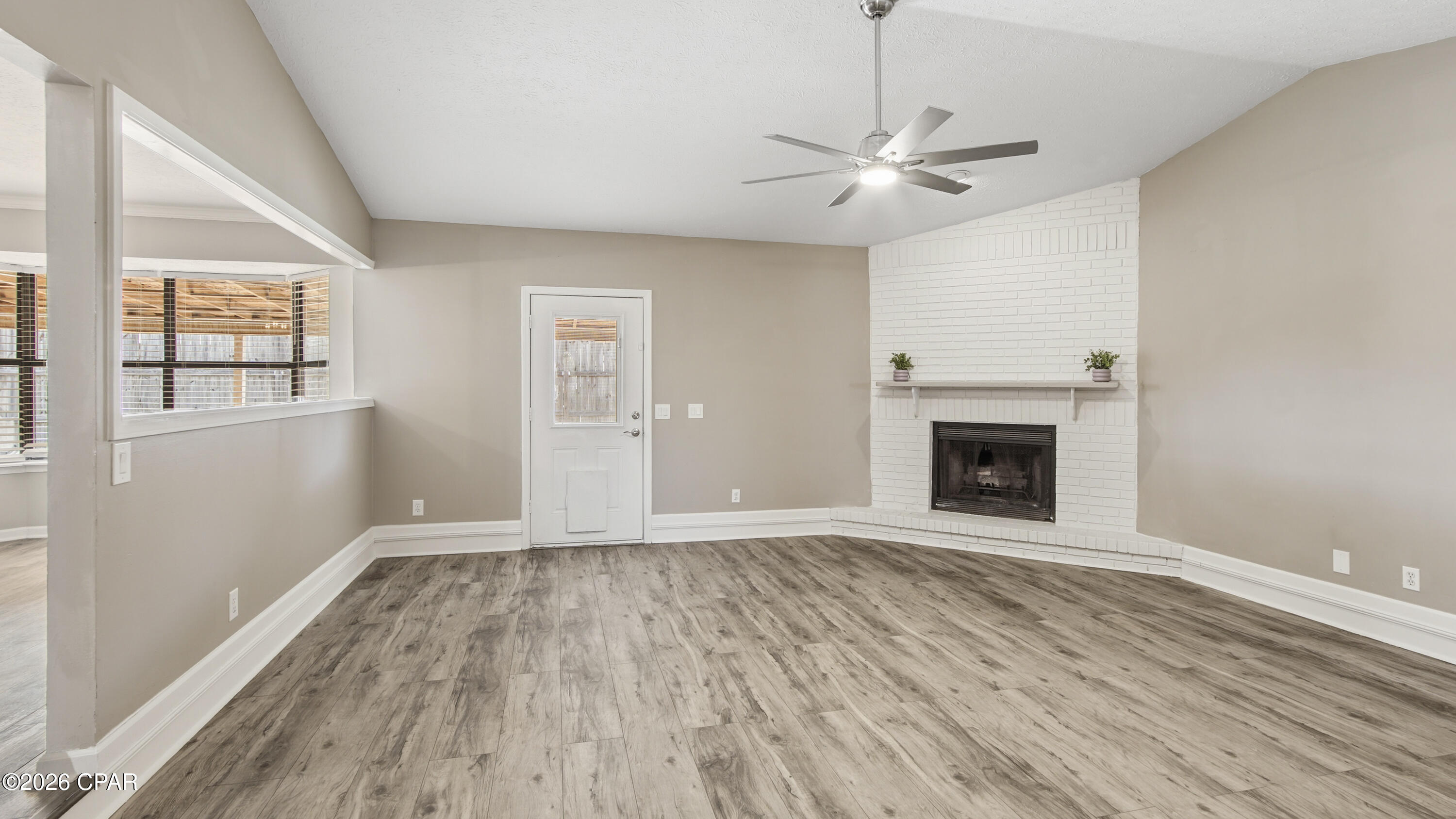 Venetian Villa 1st Add Replat - Residential