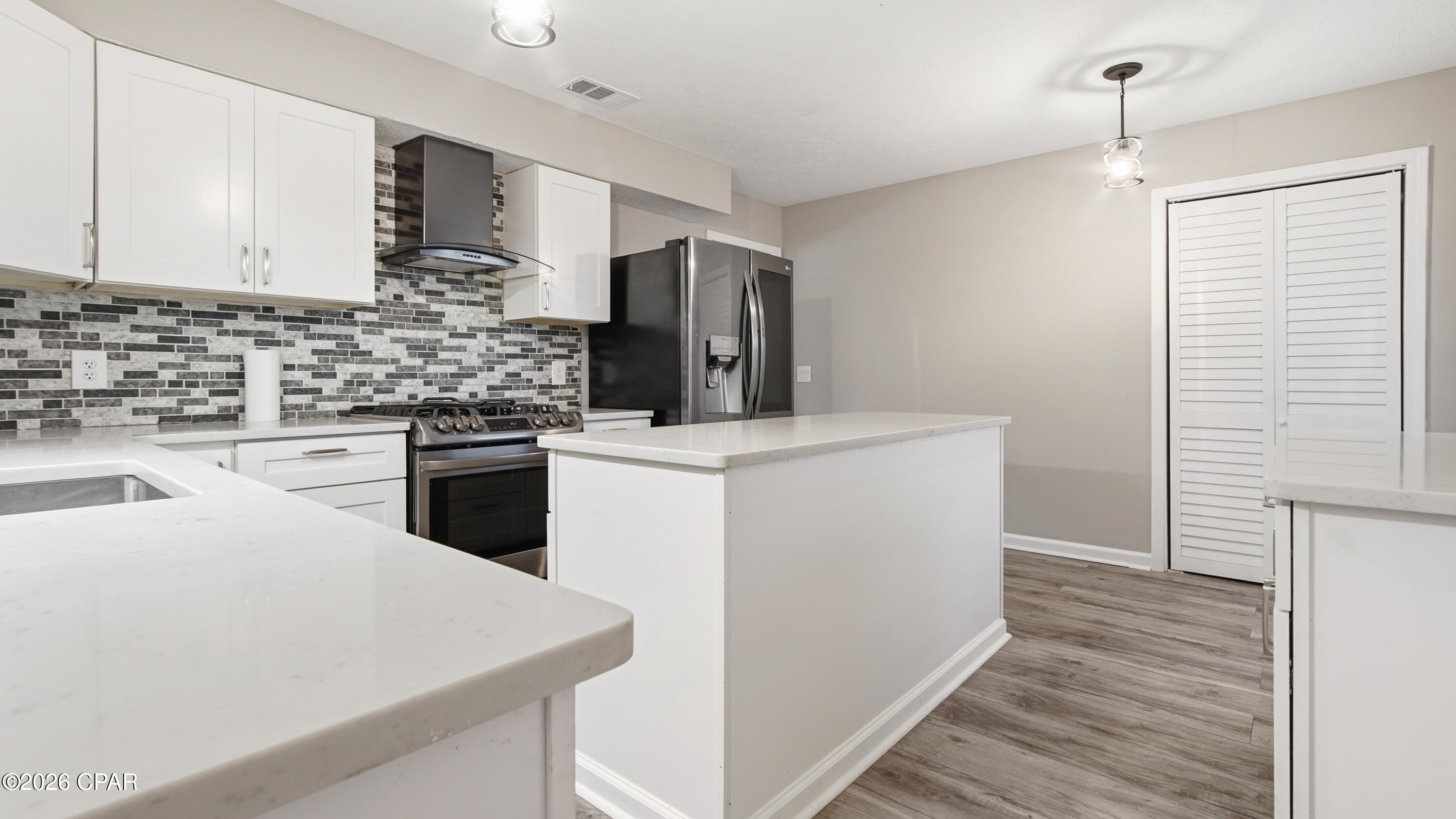 Venetian Villa 1st Add Replat - Residential