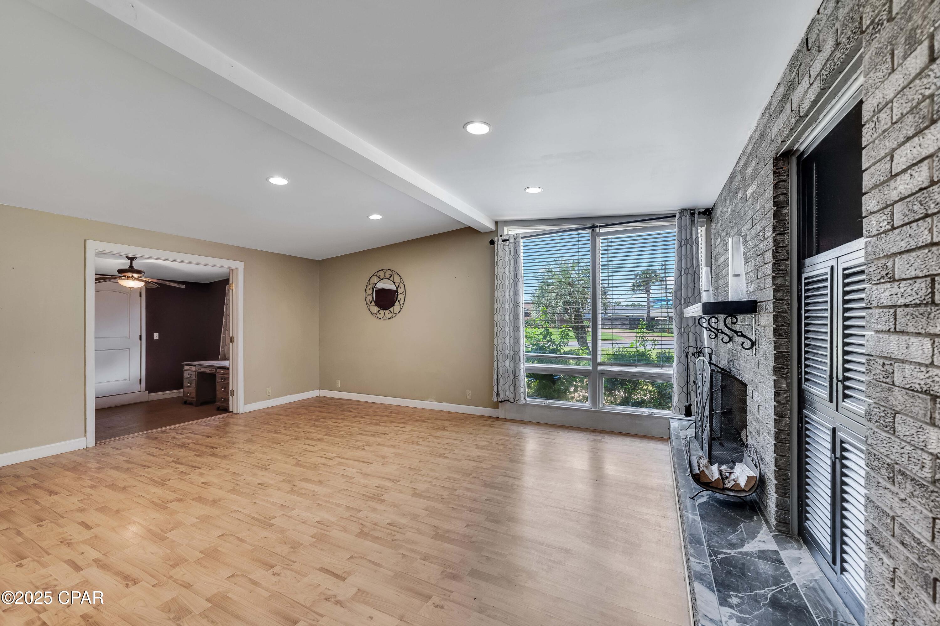 Woodlawn Unit 1 - Residential